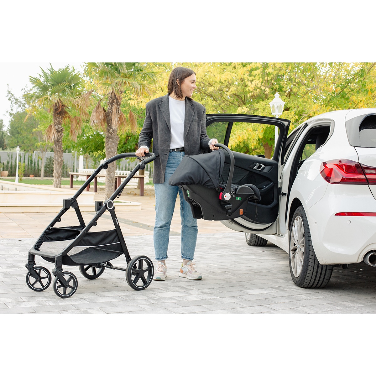 Carrito de bebé 2 en 1 Versa Negro-11