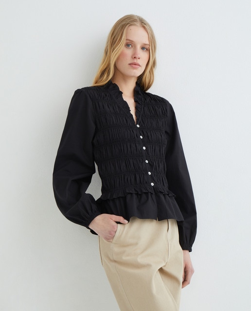 Imagen 0 de Blusa de mujer romántica fruncida