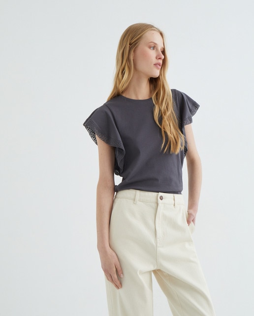 Imagen 0 de Camiseta mujer detalle lace