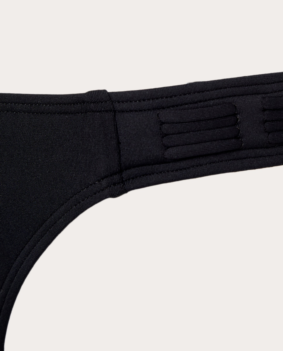 Tanga Preto-3