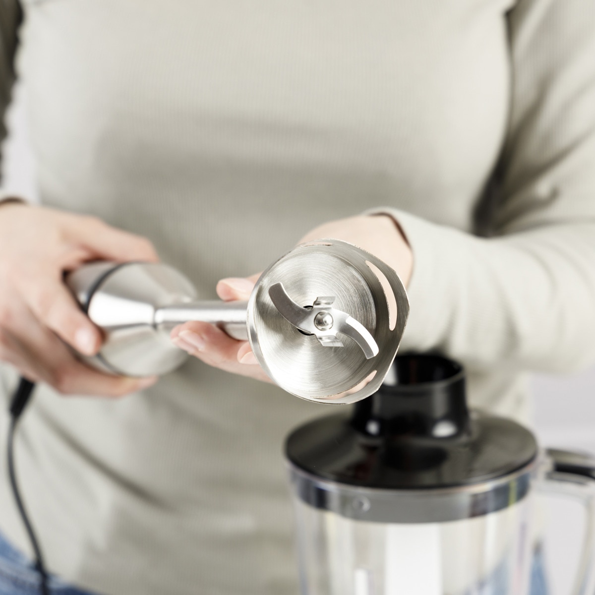 Batidora de pie Taurus Bapi 1500 Premium Fullset +  Accesorios Negro-6