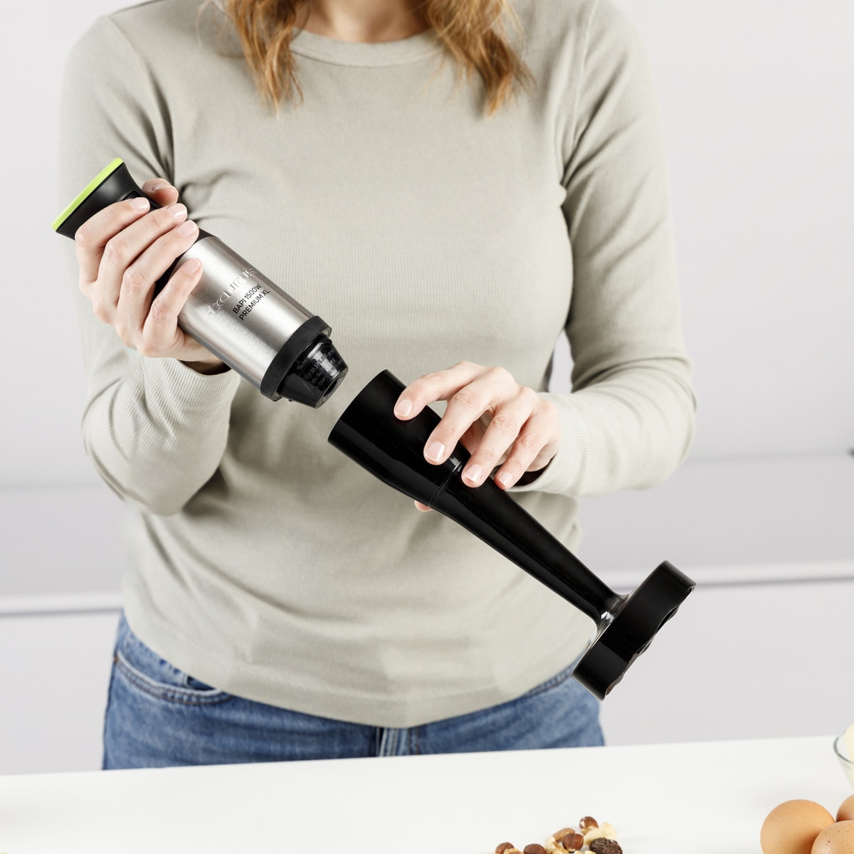 Batidora de pie Taurus Bapi 1500 Premium Fullset +  Accesorios Negro-4