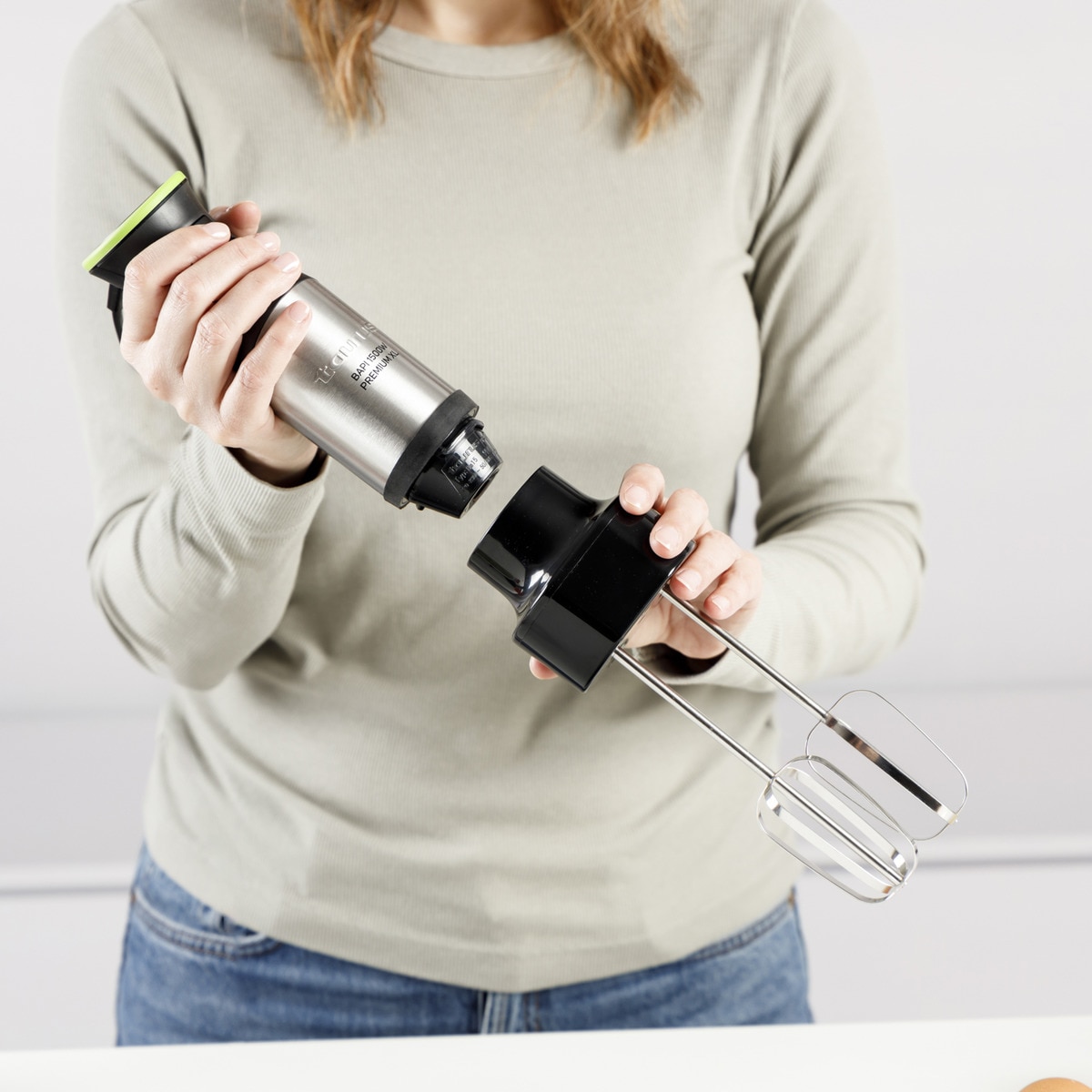 Batidora de pie Taurus Bapi 1500 Premium Fullset +  Accesorios Negro-3