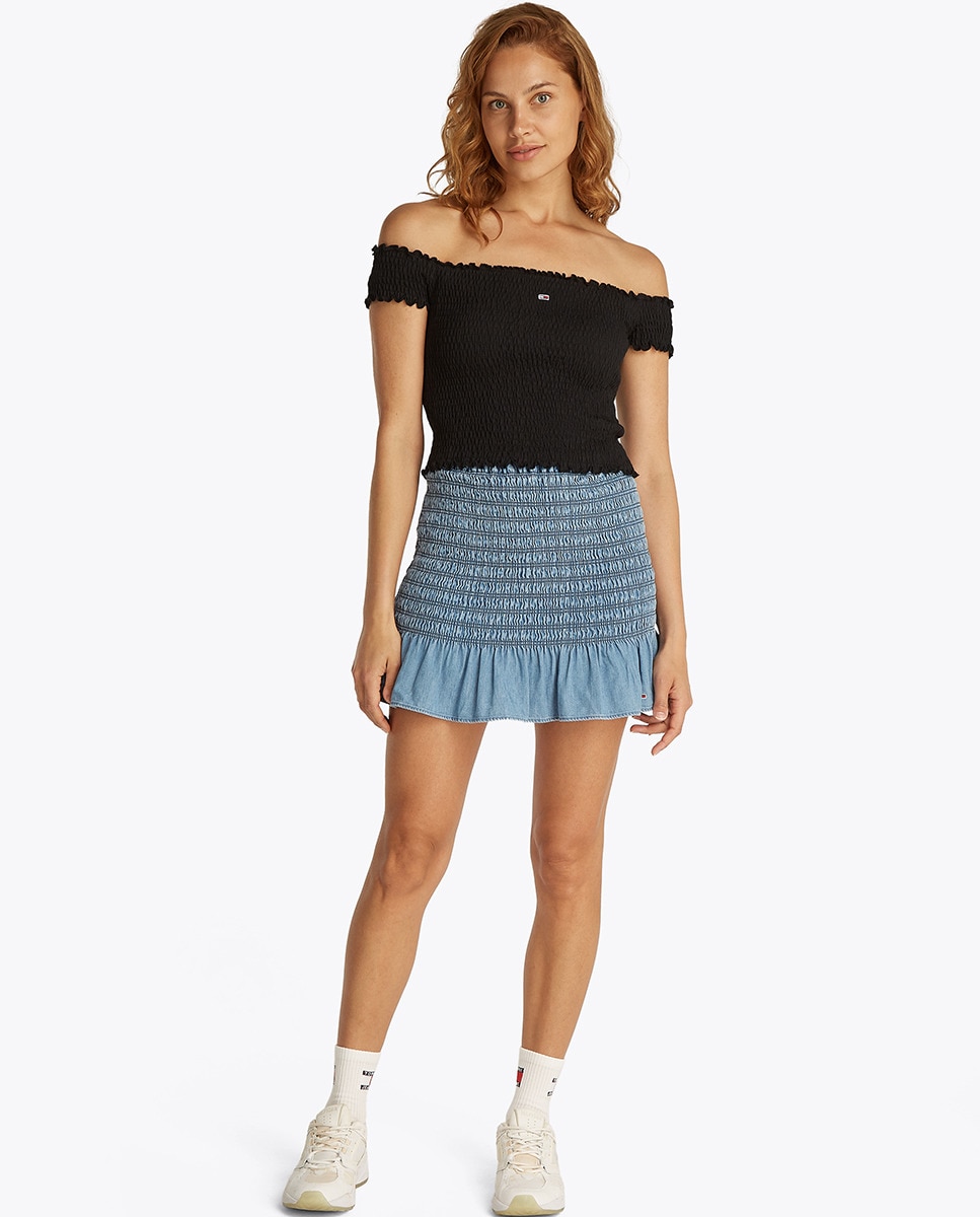Crop Top com Tecido Smock e Decote à Barco Preto-2