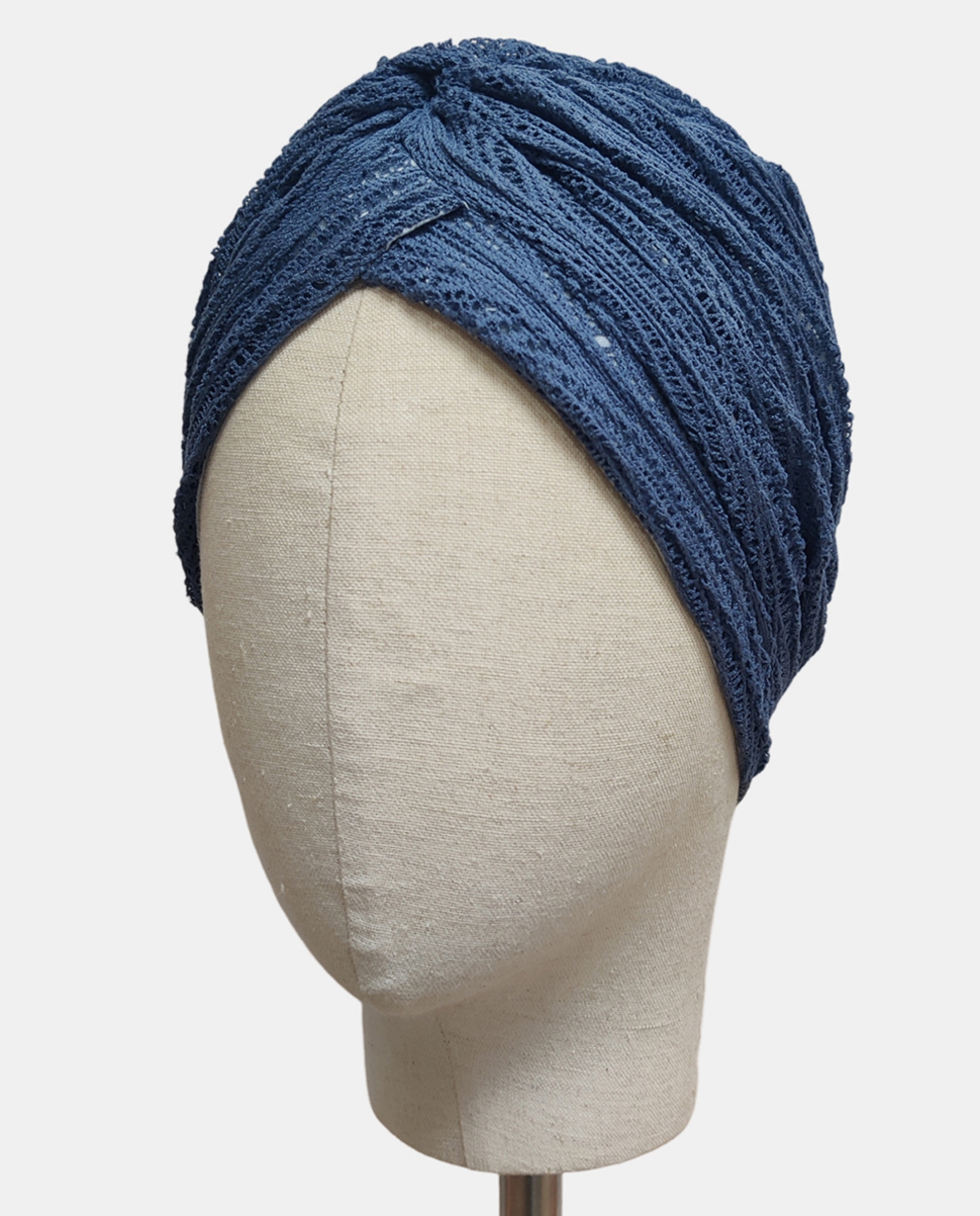 Turbante Oncológico de Crochet com Forro de Bambu Azul-1
