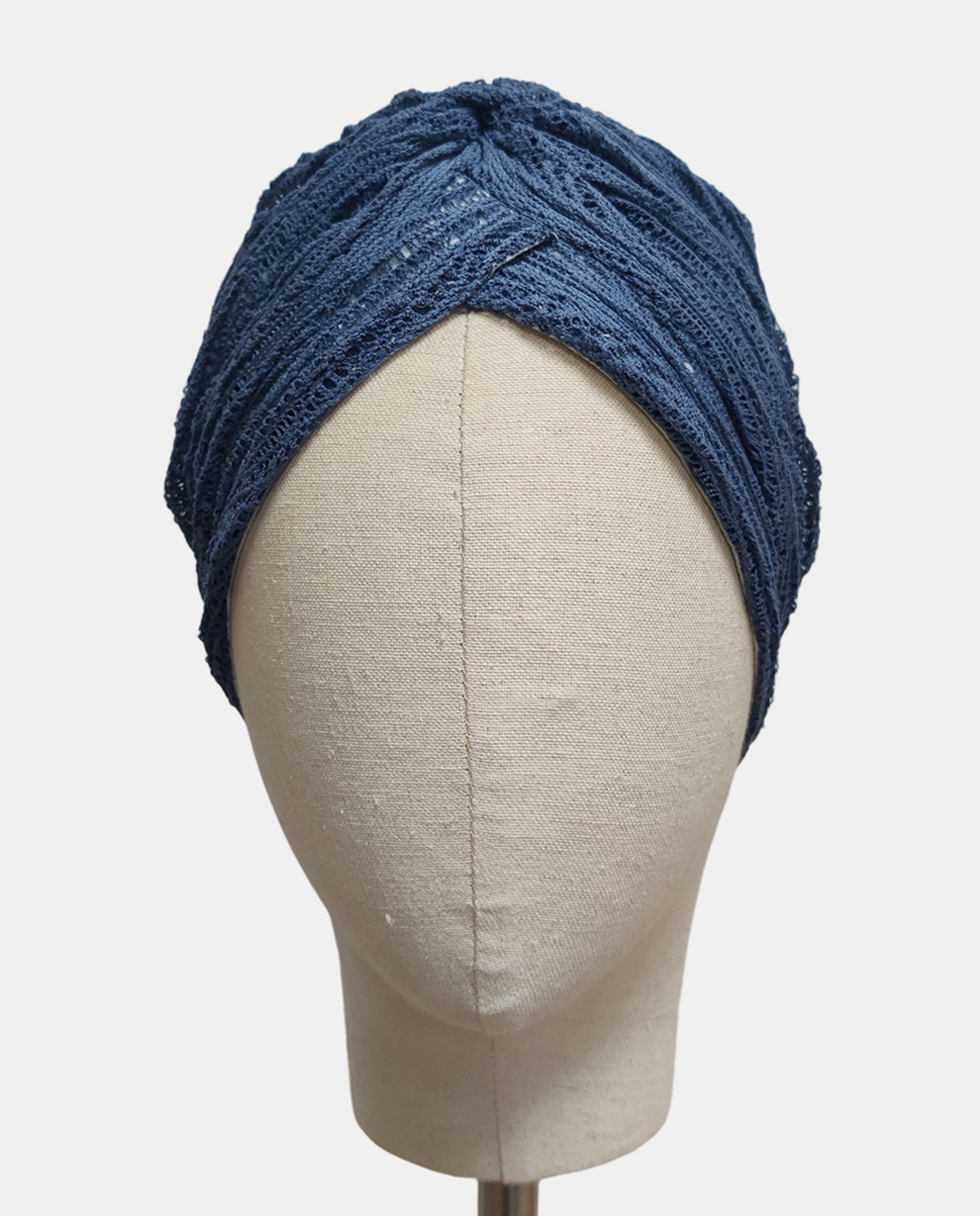 Turbante Oncológico de Crochet com Forro de Bambu Azul-2