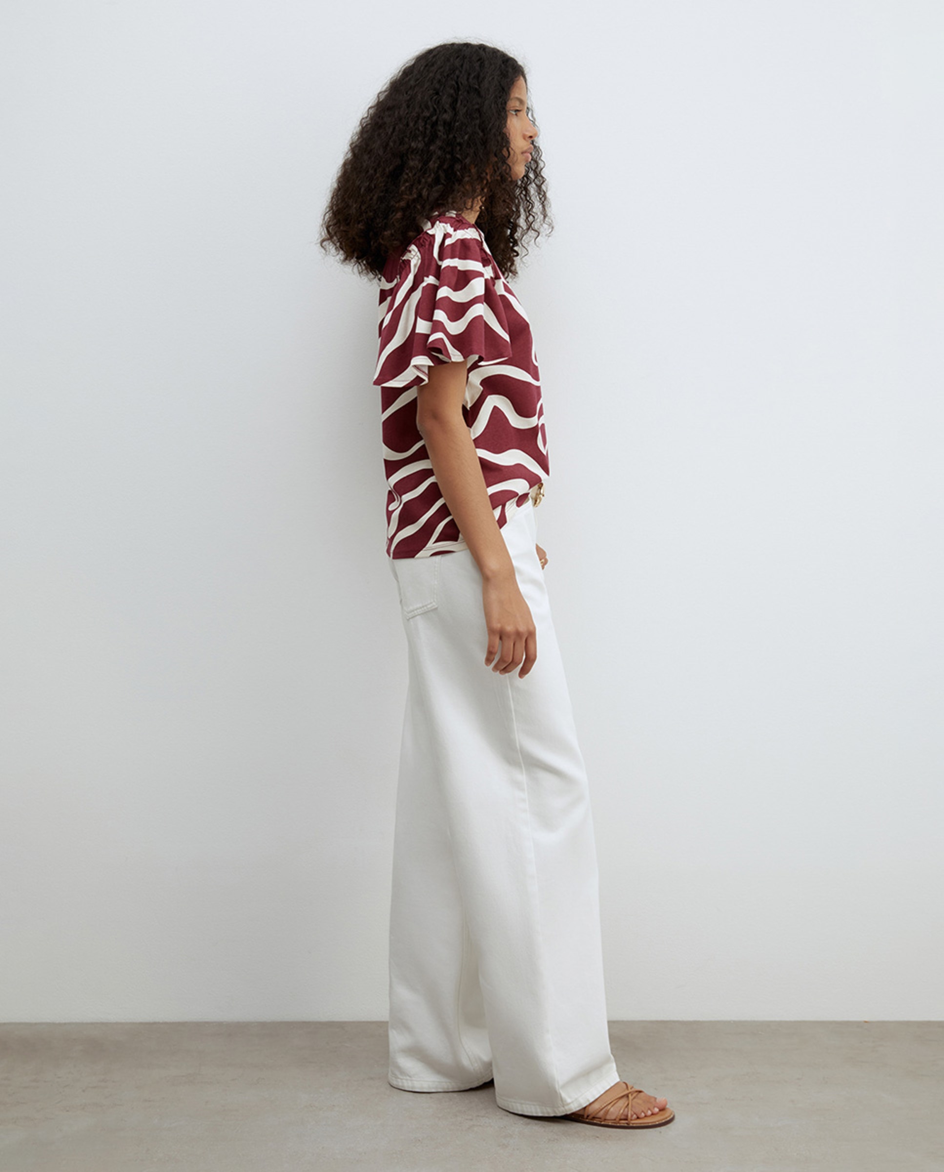 T-shirt Estampada com Folho Bordeaux-4