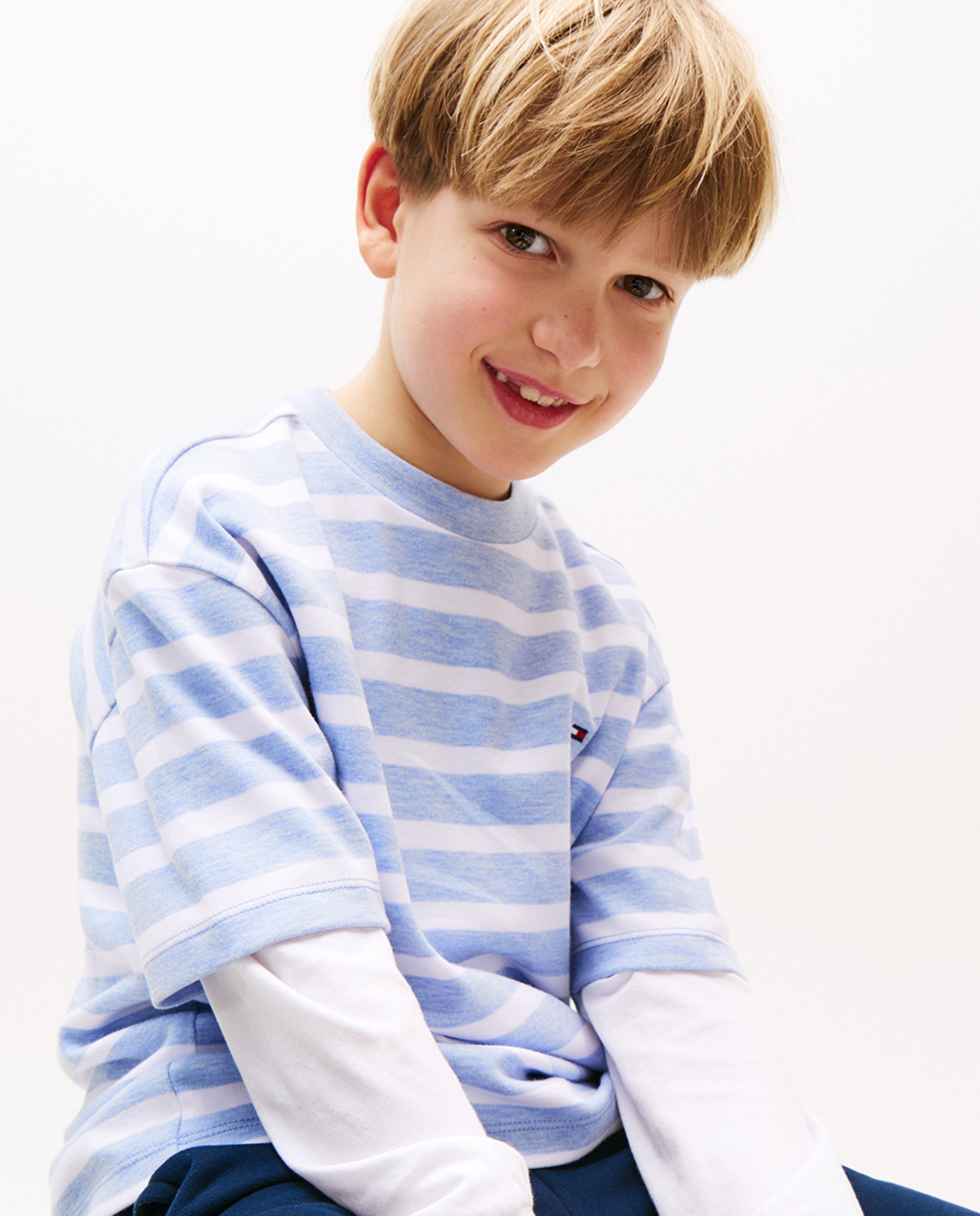 T-shirt de Manga Curta e Logótipo Bordado no Peito Azul-3