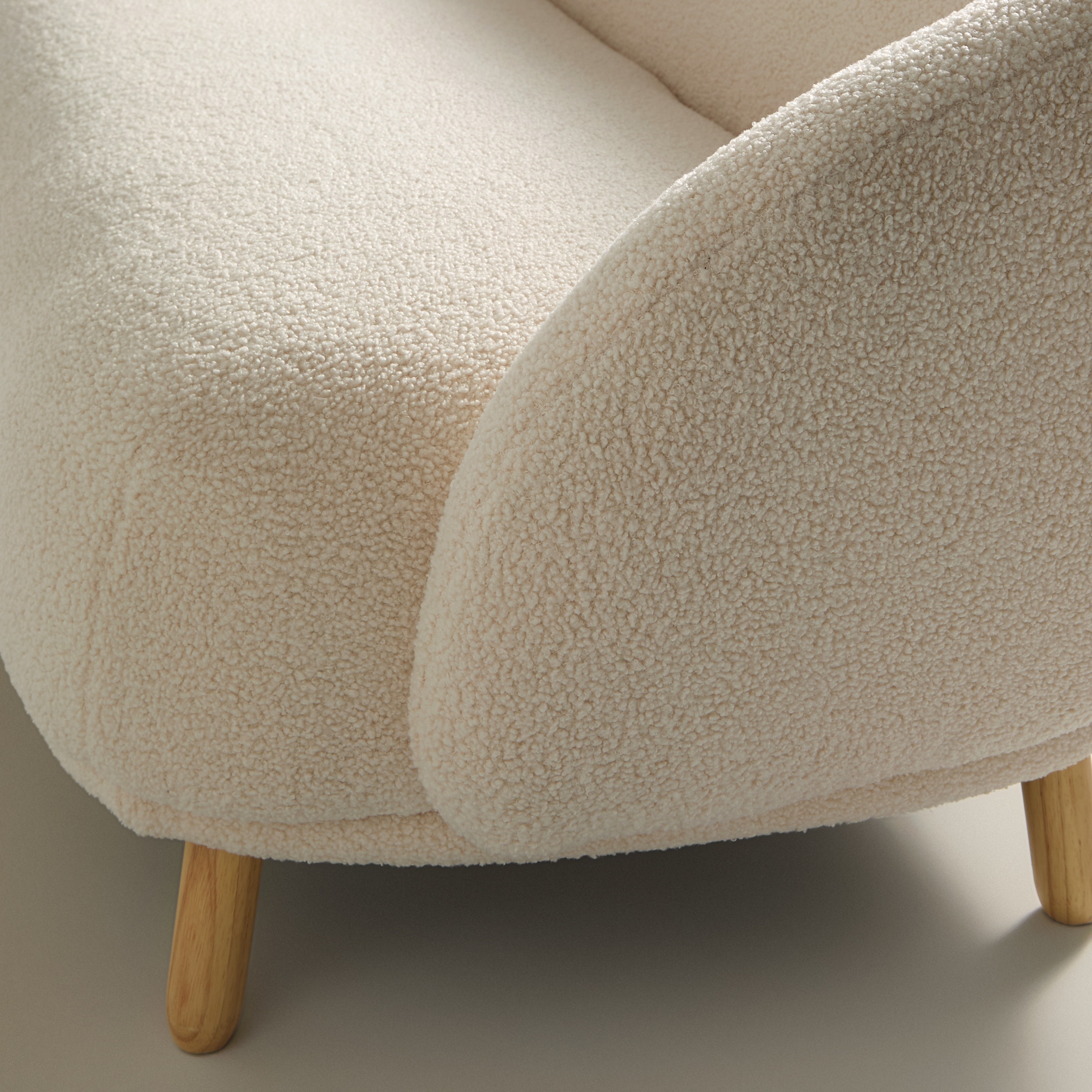 Sofá de 2 Lugares em Tecido Bouclé Alba Creme-6
