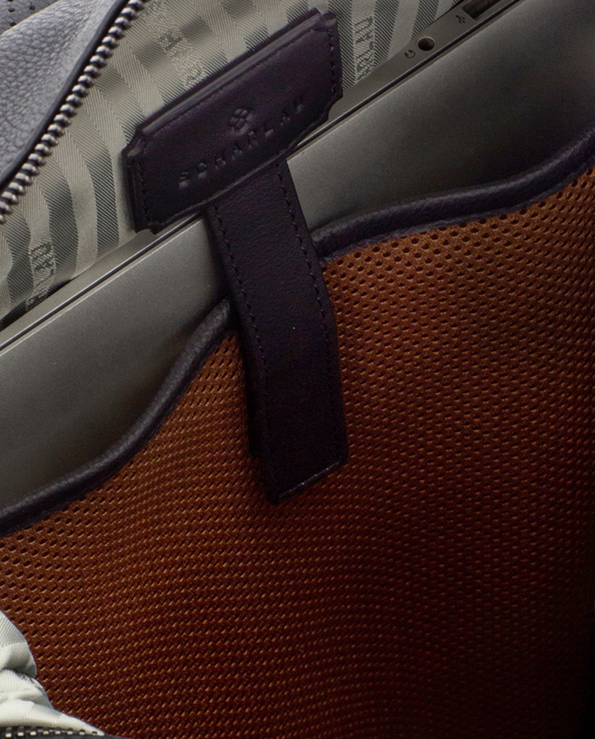 Mochila em Pele - Preto Preto-6