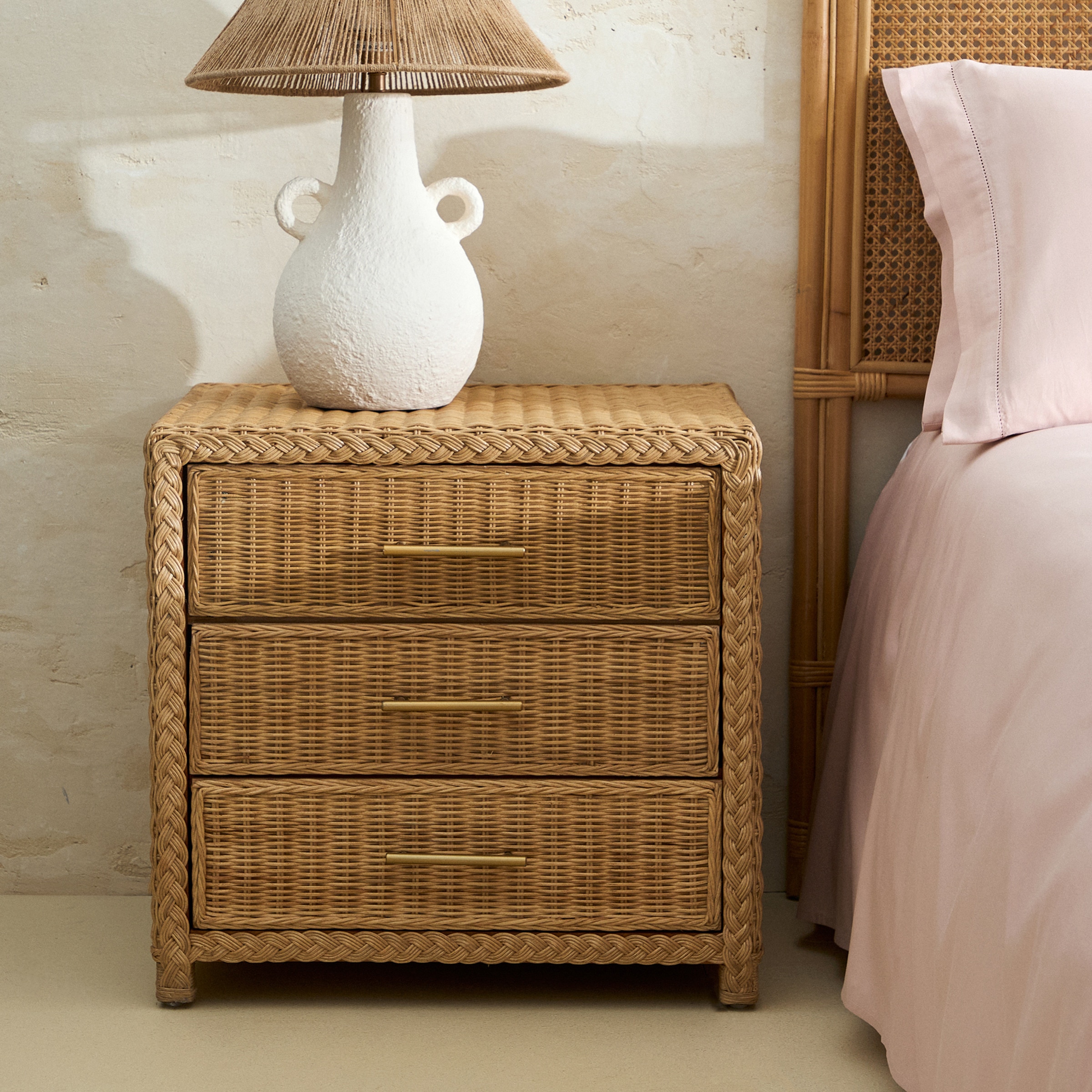 Mesa de Cabeceira de Rotim com 3 Gavetas Brook Natural-1