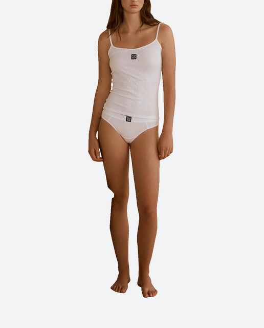 Imagen 0 de Camiseta tirantes micro canalé confeccionada en tejido modal