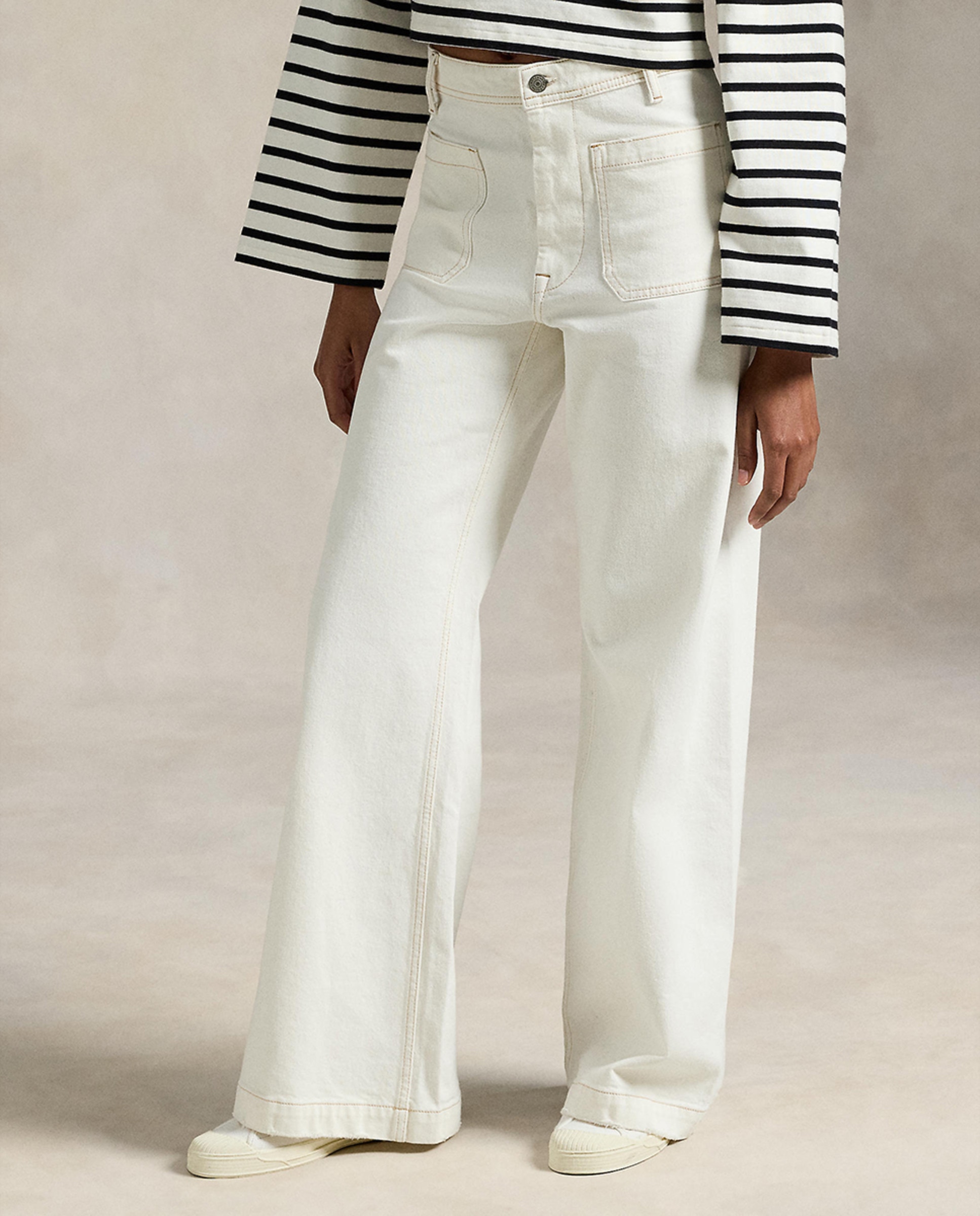 Jeans à Boca de Sino em Algodão com Cintura Subida Branco-3