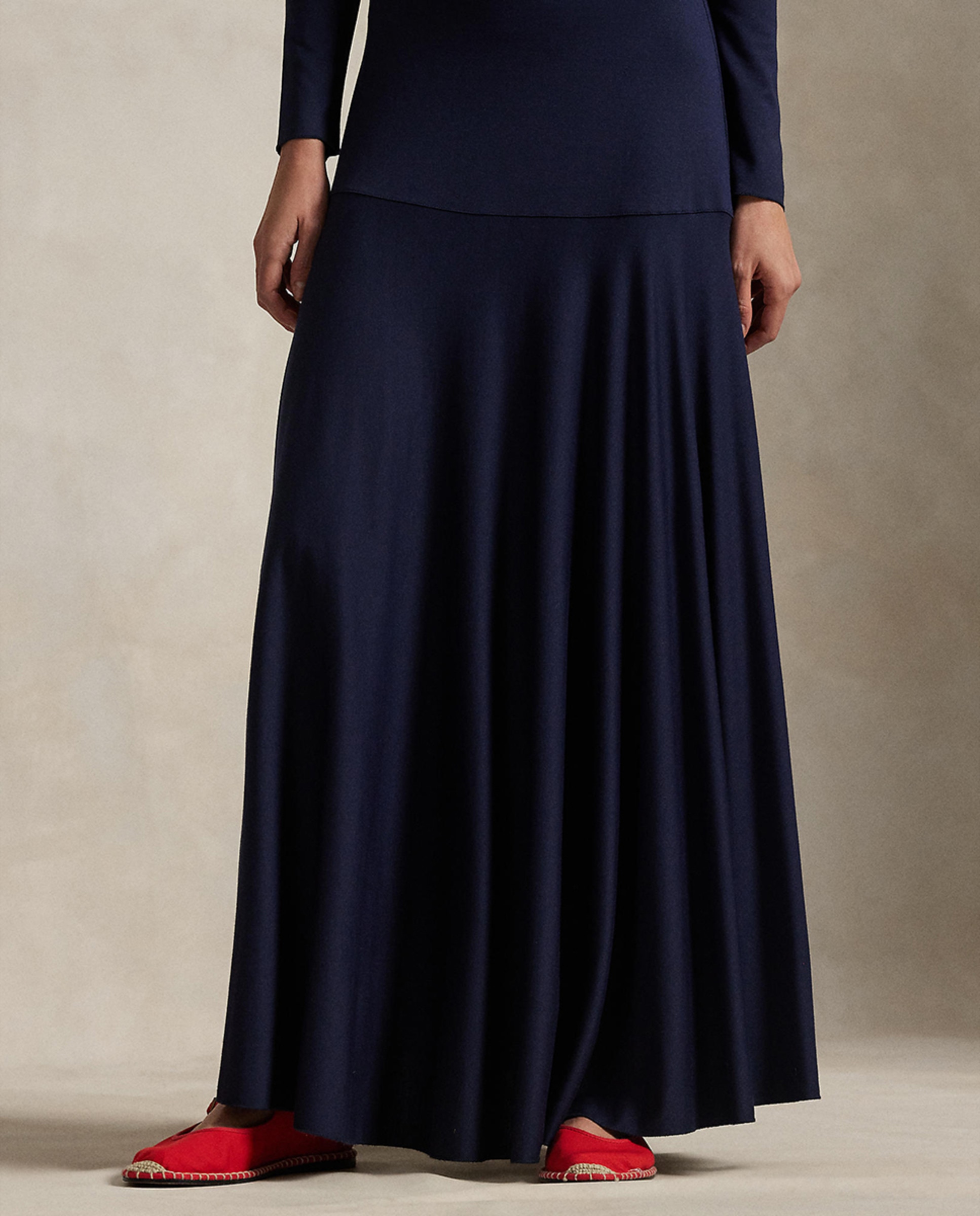 Vestido com Gola Alta e Saia Evasê Azul-marinho-5