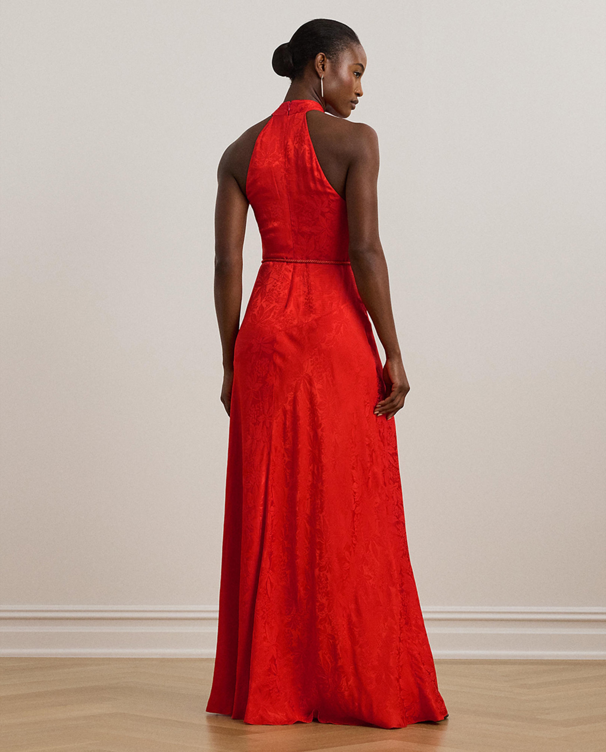 Vestido comprido com gola halter Coral-3