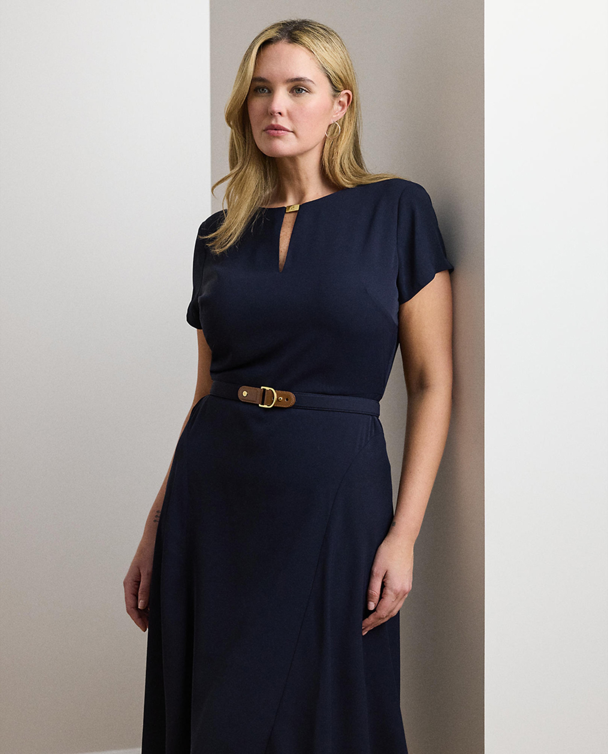 Vestido de georgette com cinto Azul-marinho-6