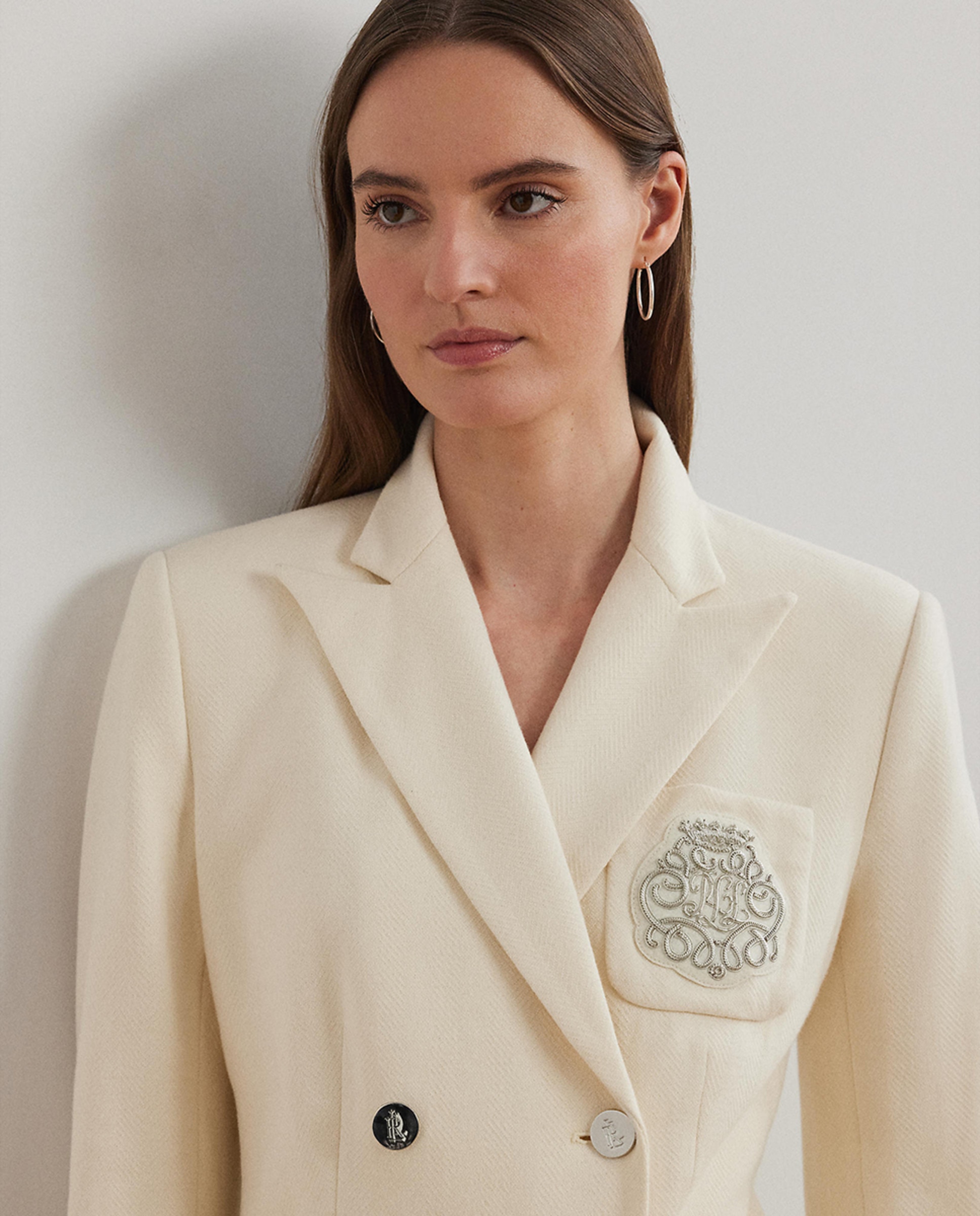 Blazer com Abotoadura Dupla e Escudo Natural-4