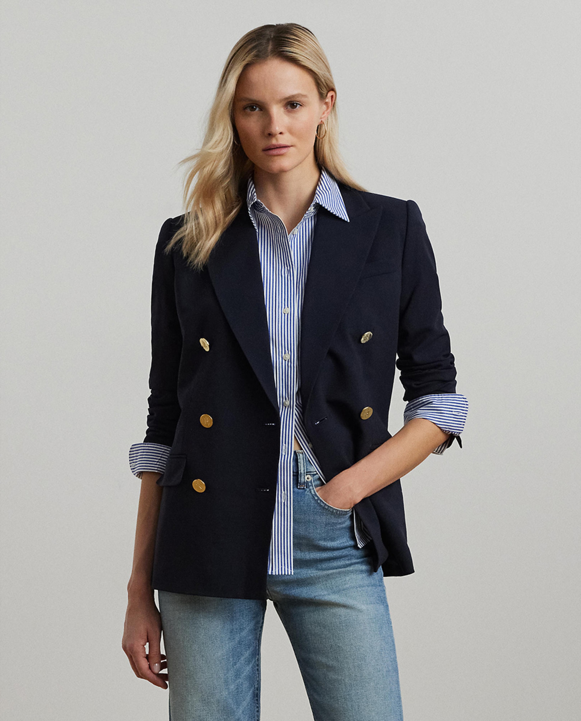 Imagem 0 de Blazer com Bolsos e Botões