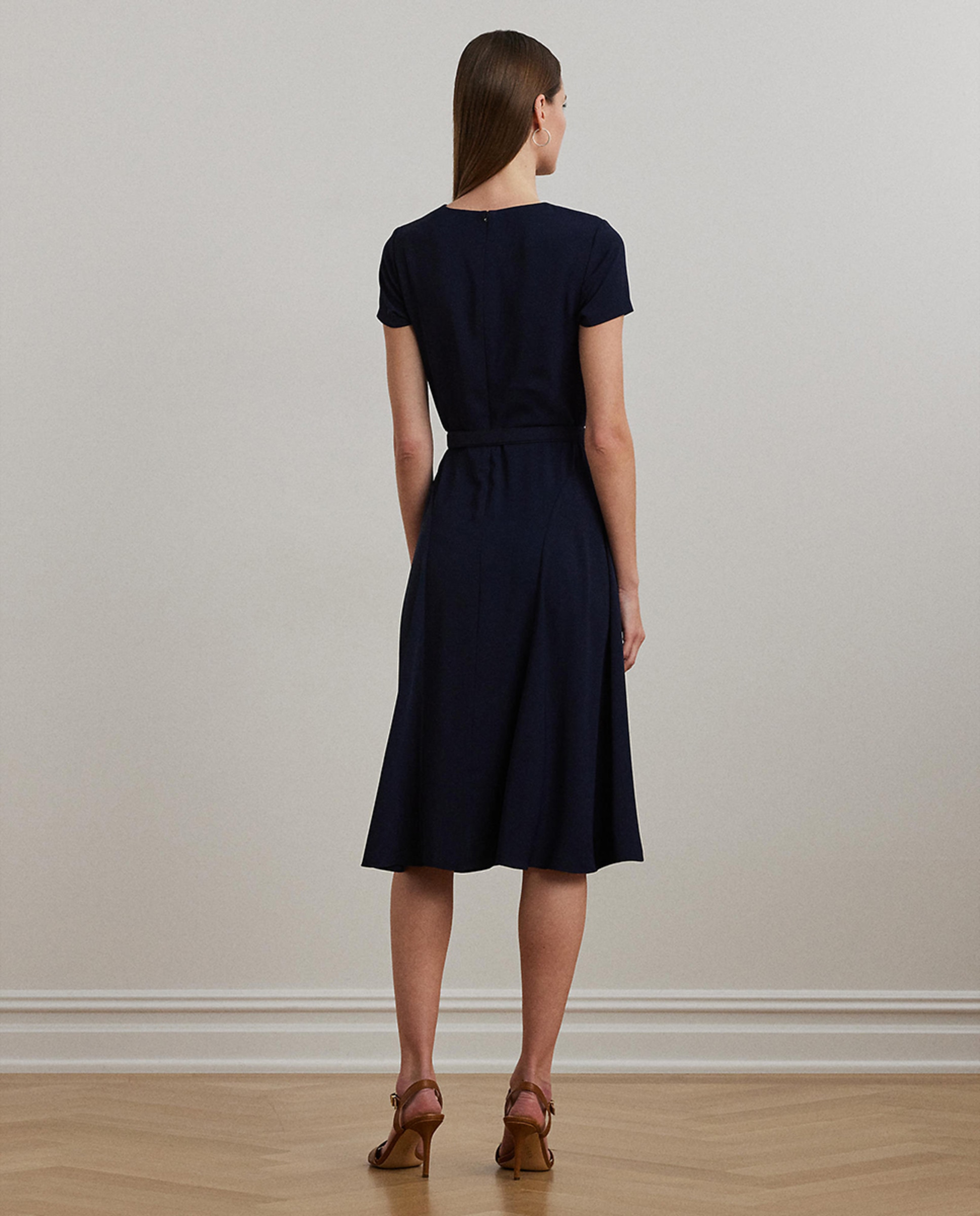 Vestido de georgette com cinto Azul-marinho-3
