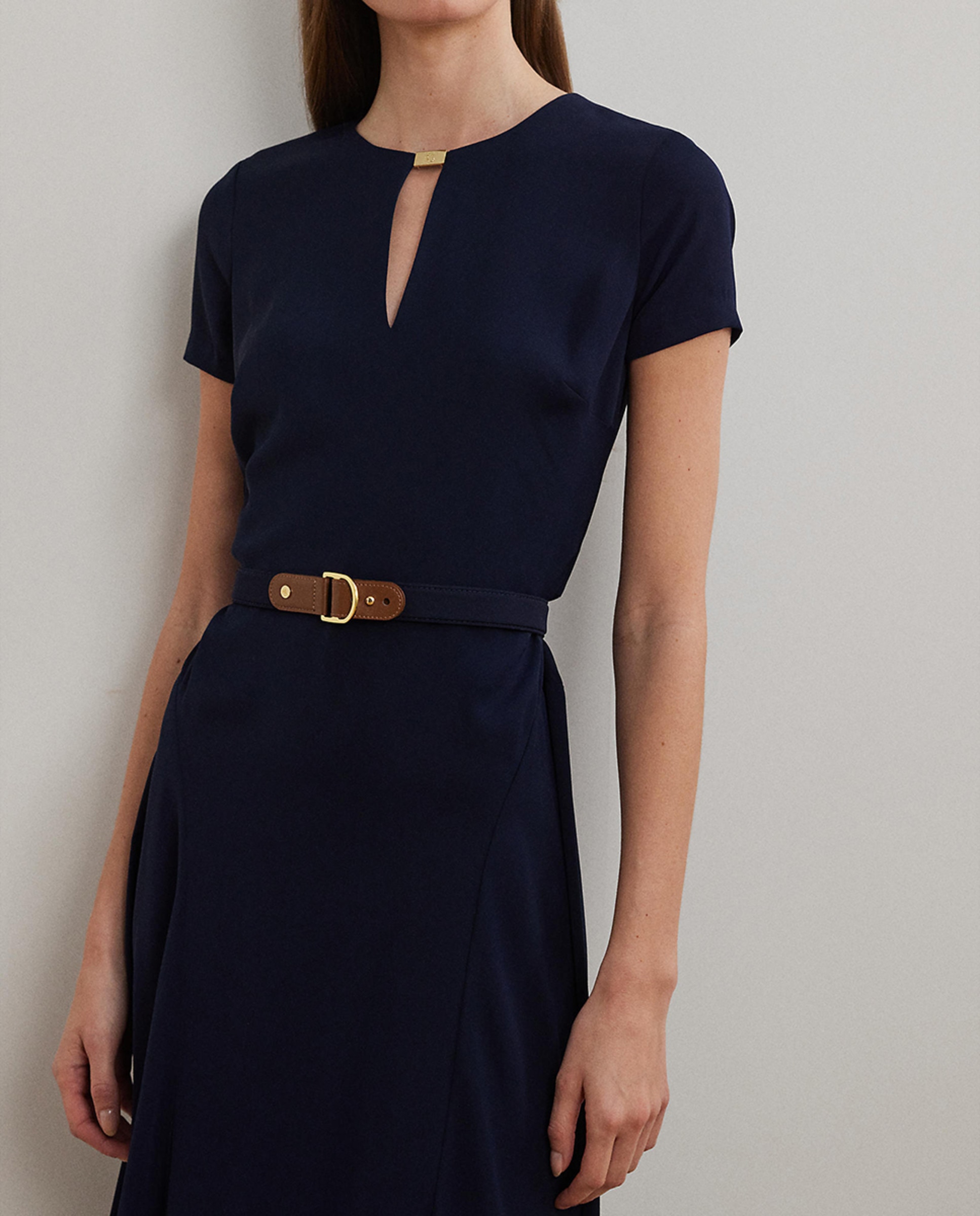 Vestido de georgette com cinto Azul-marinho-4