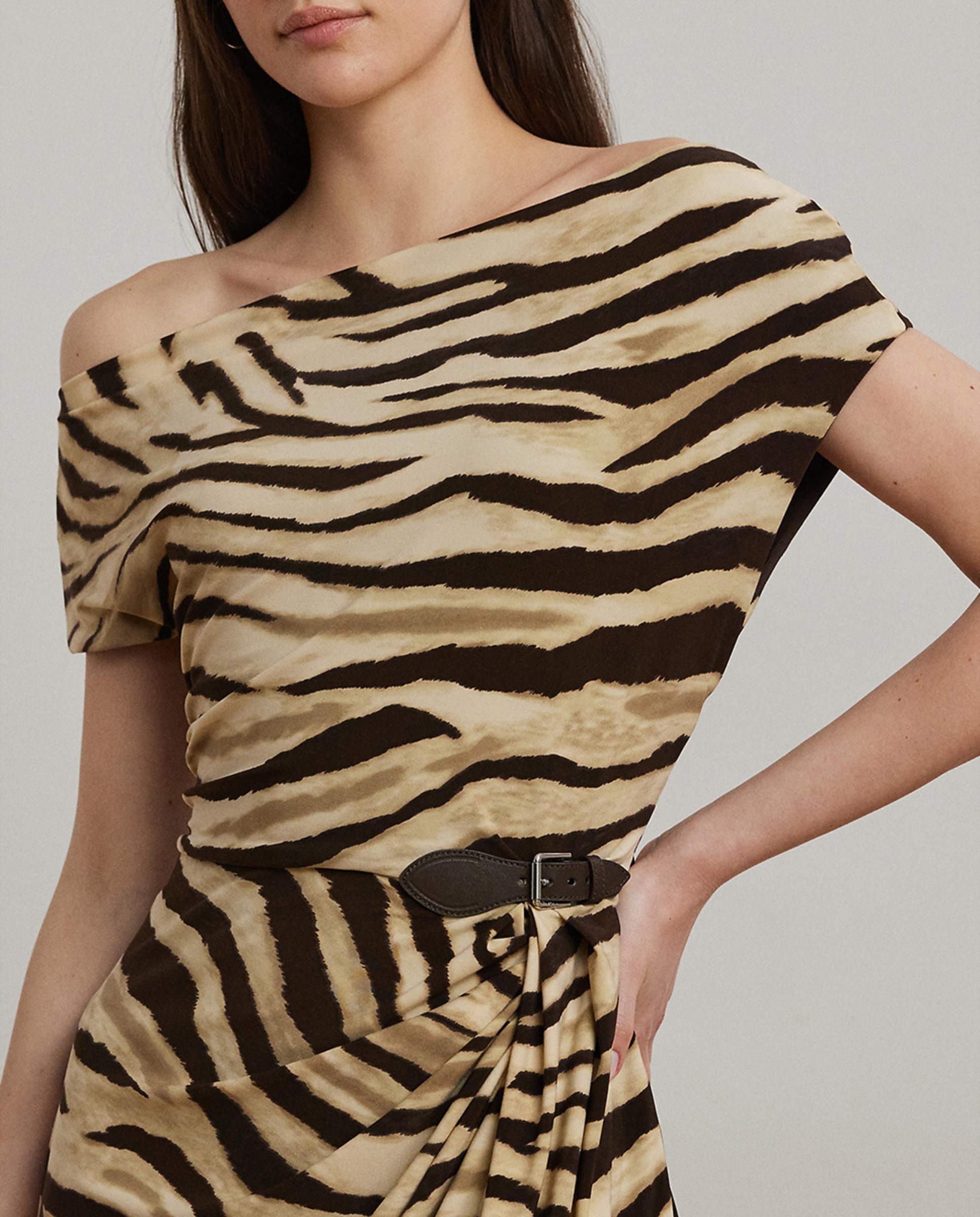 Vestido Midi Estampado com Gola Assimétrica Creme-4