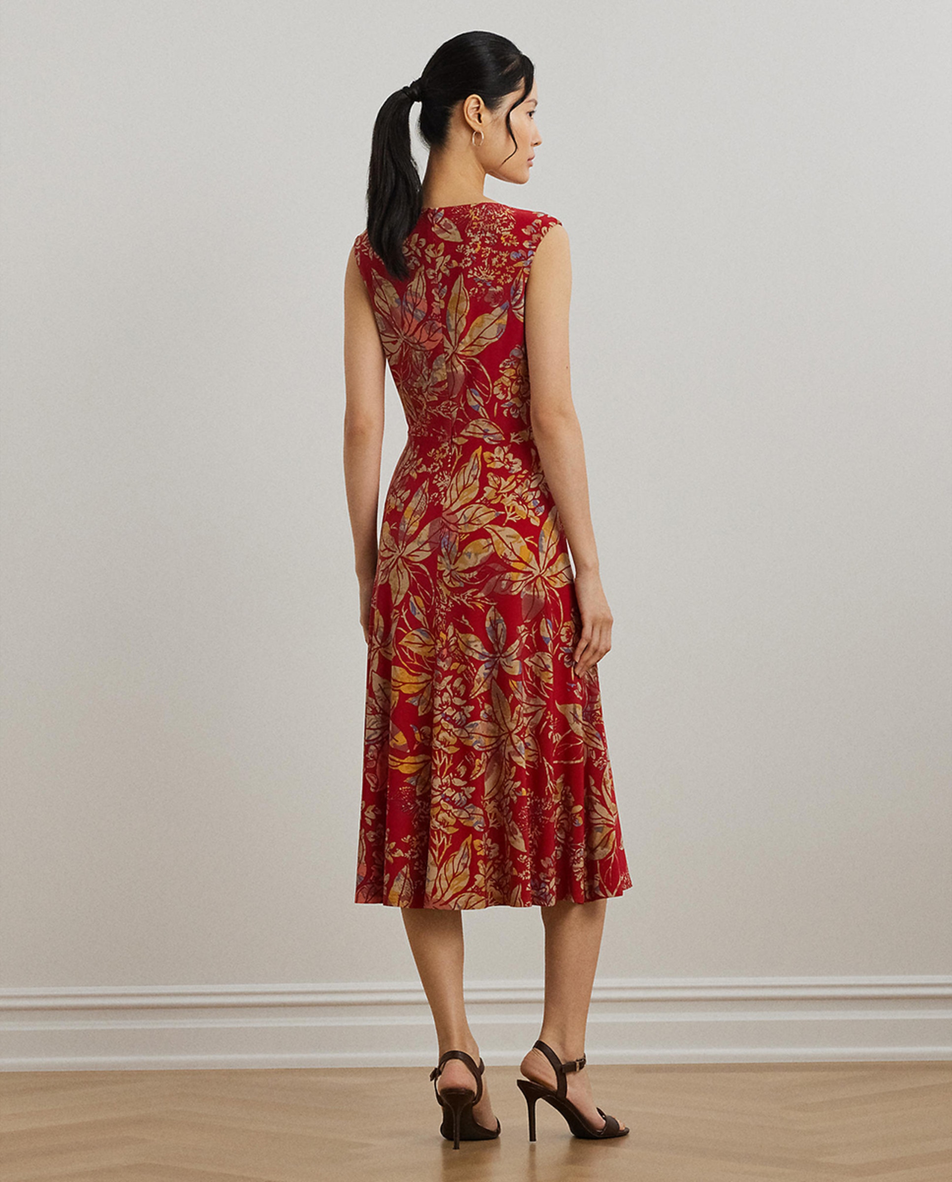 Vestido Midi com Detalhe Entrançado na Cintura Vermelho-3