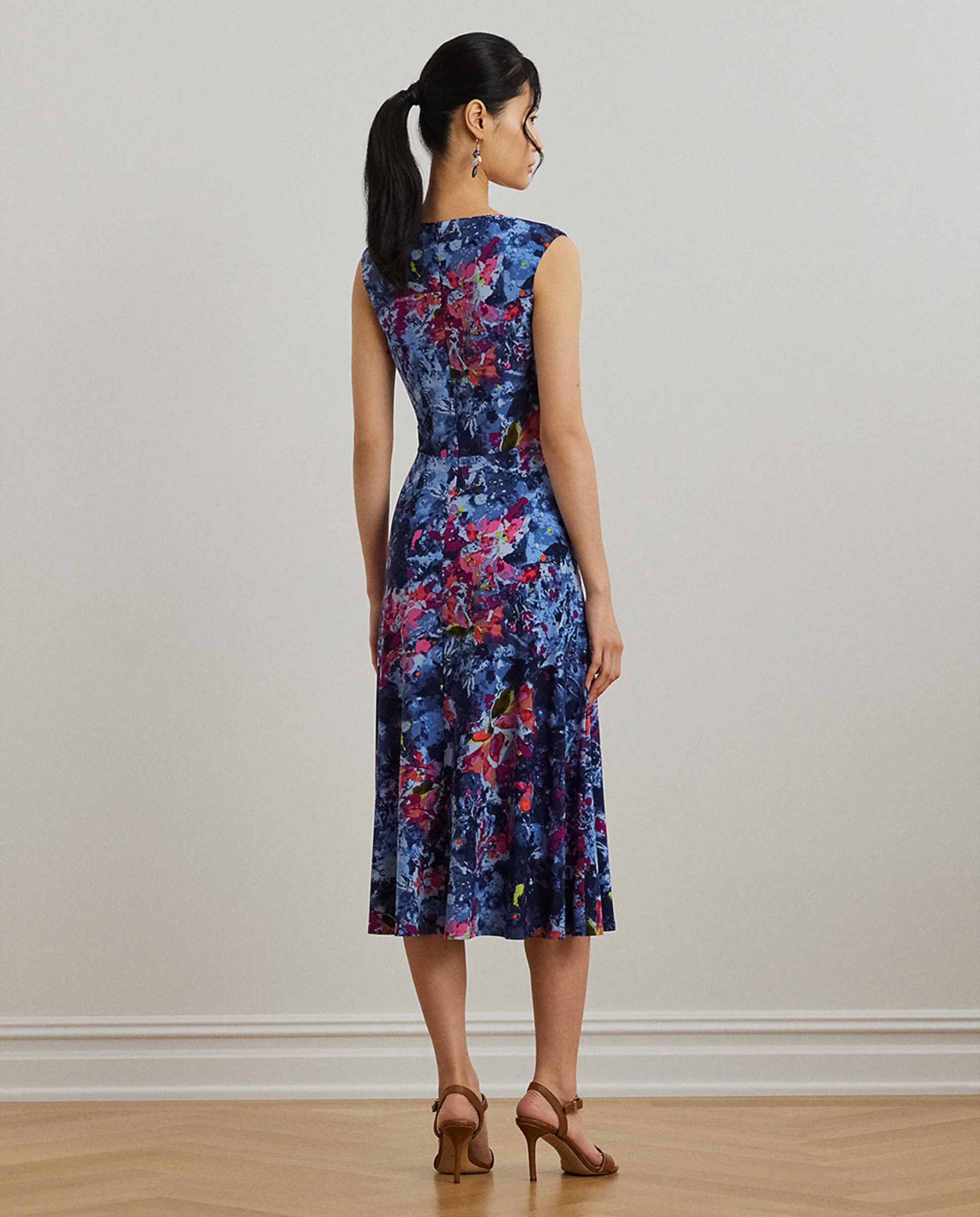 Vestido Midi com Detalhe Entrançado na Cintura Azul-índigo-3