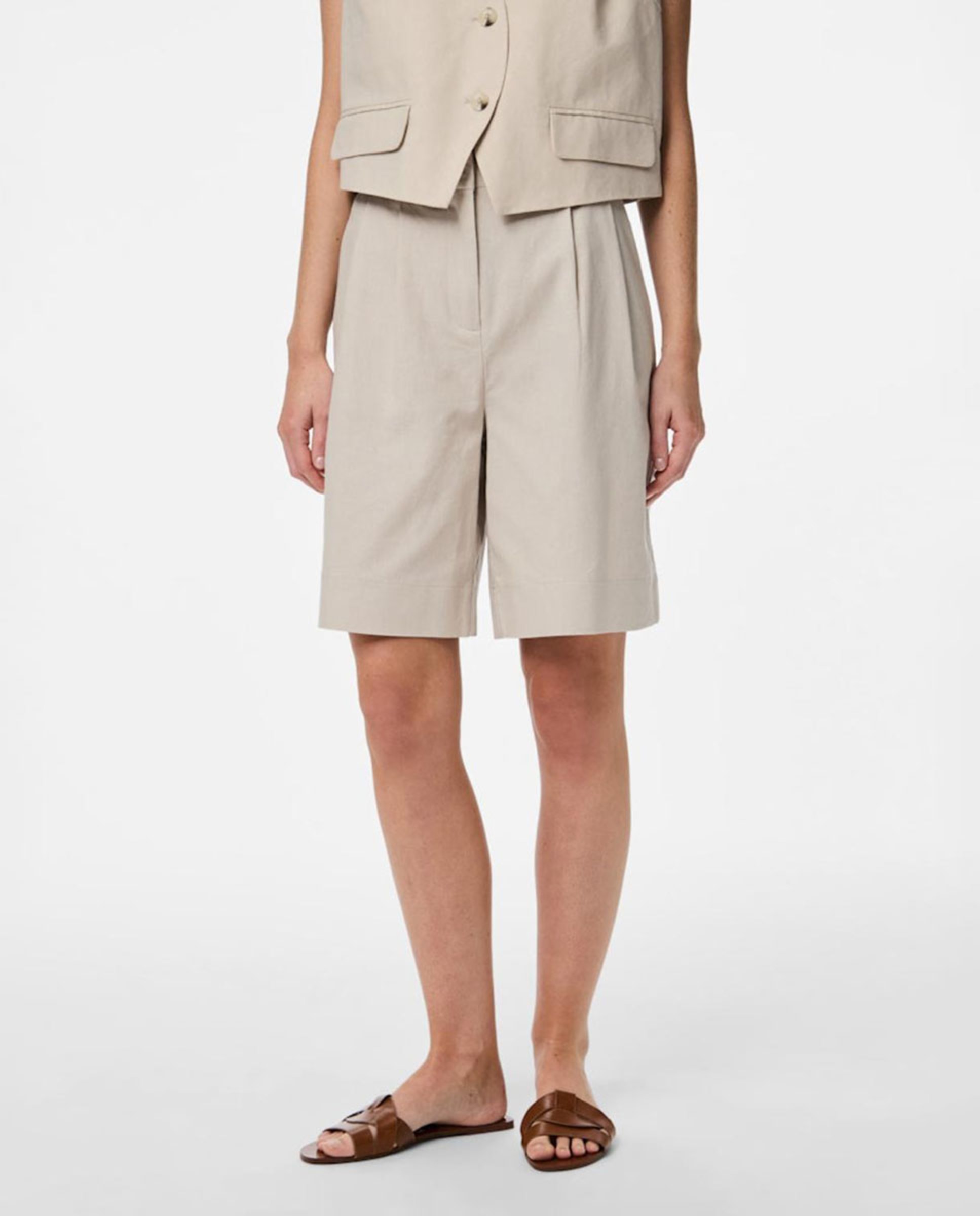 Bermudas de Linho Bege-3