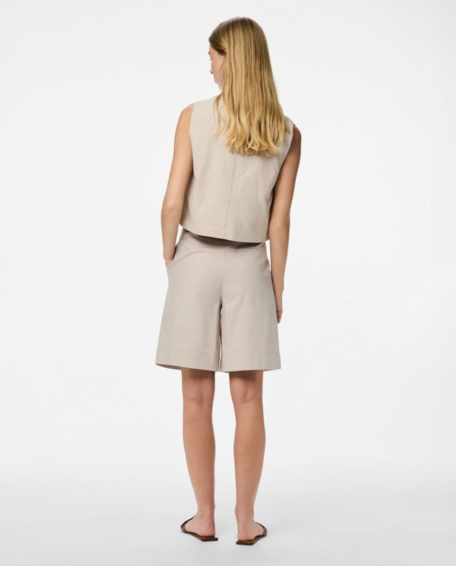 Bermudas de Linho Bege-2
