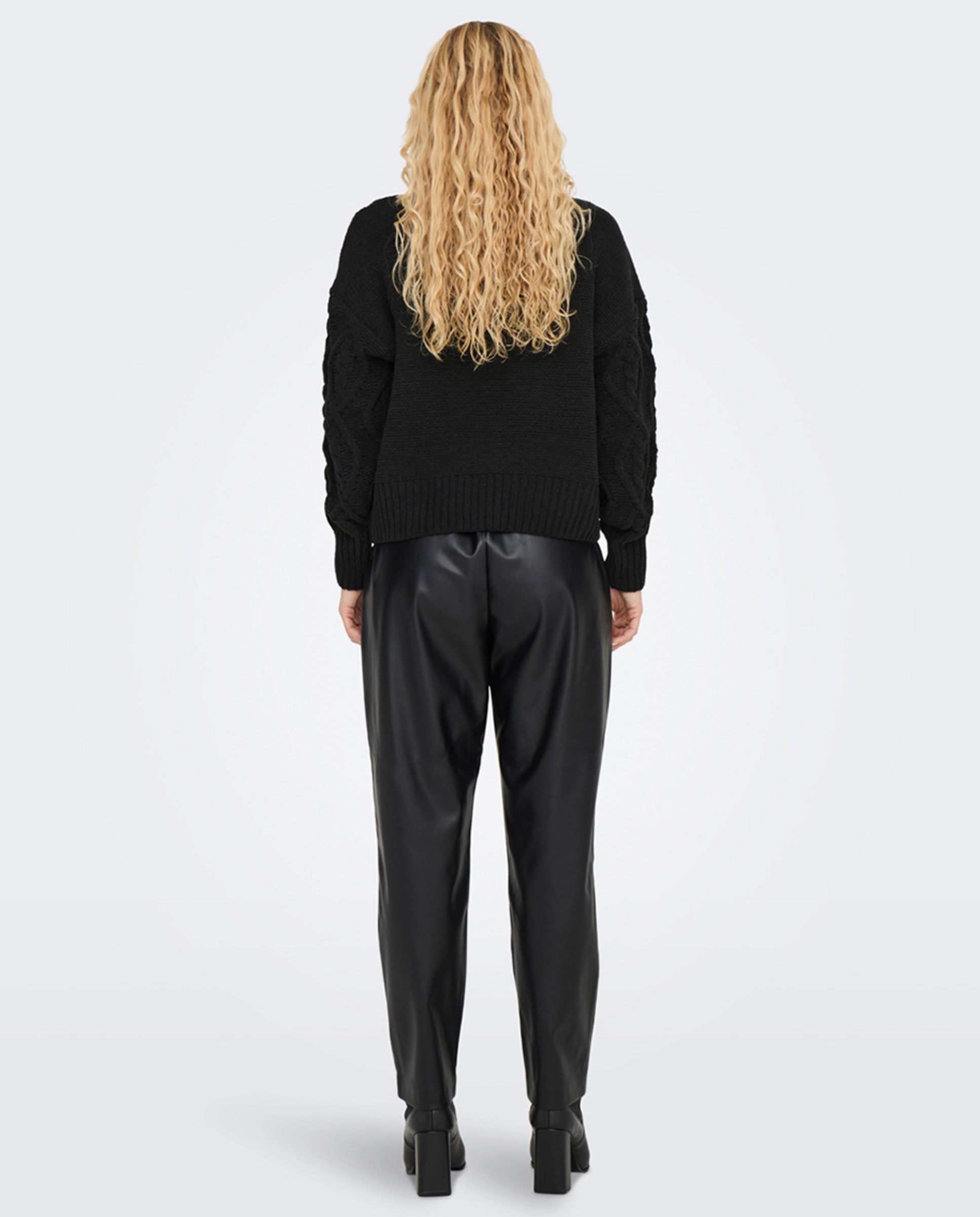 Camisola de Malha com Gola Dobrada Preto-2
