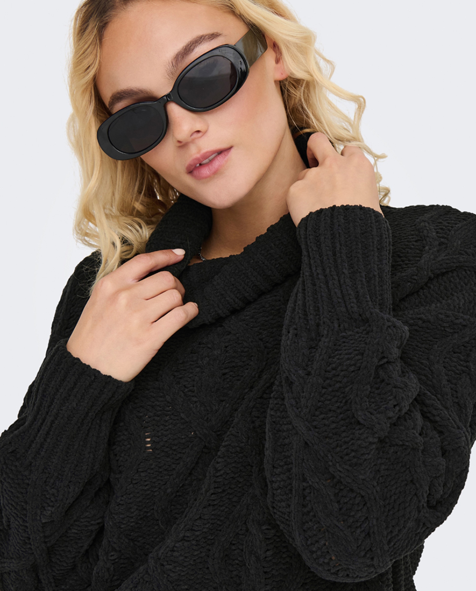 Camisola de Malha com Gola Dobrada Preto-4