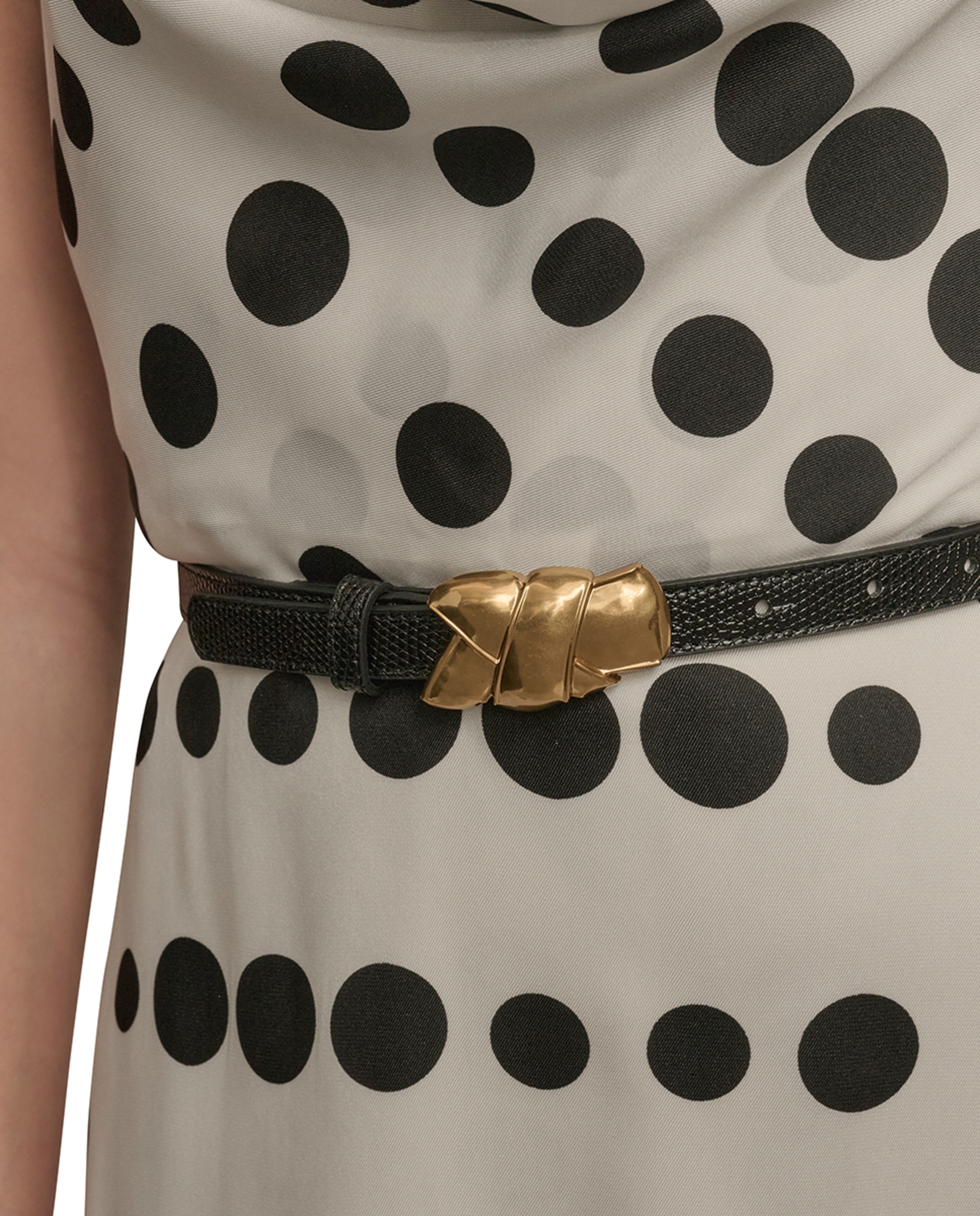 Vestido às Bolinhas com Gola Halter Branco-7