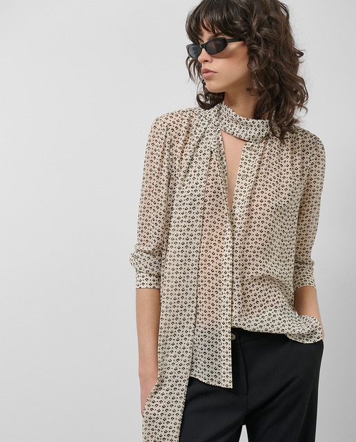 Imagen 0 de Blusa de mujer con lazada estampado geométrico