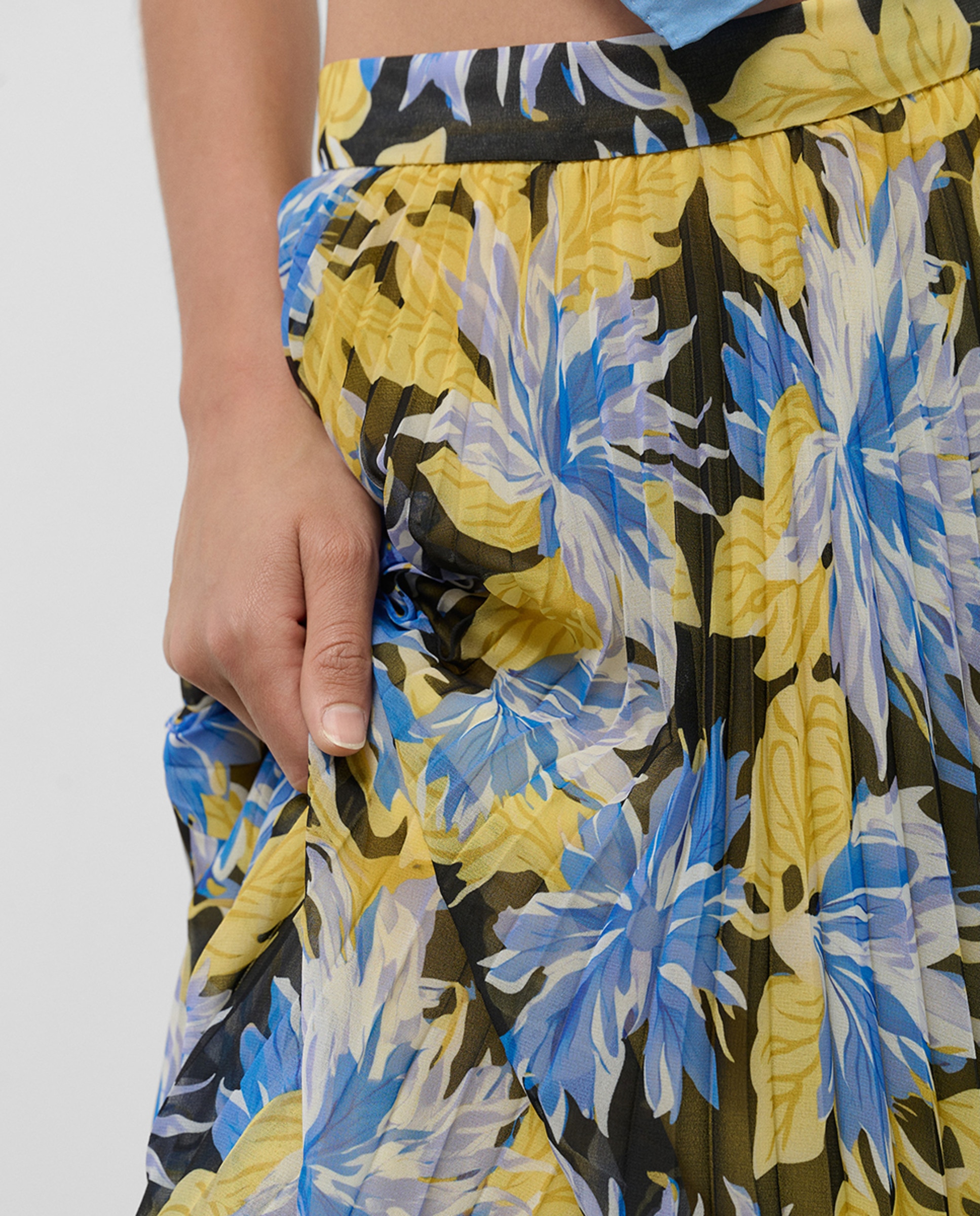 Saia Midi Plissada em Crepe Georgette com Estampado Floral Azul-marinho-3