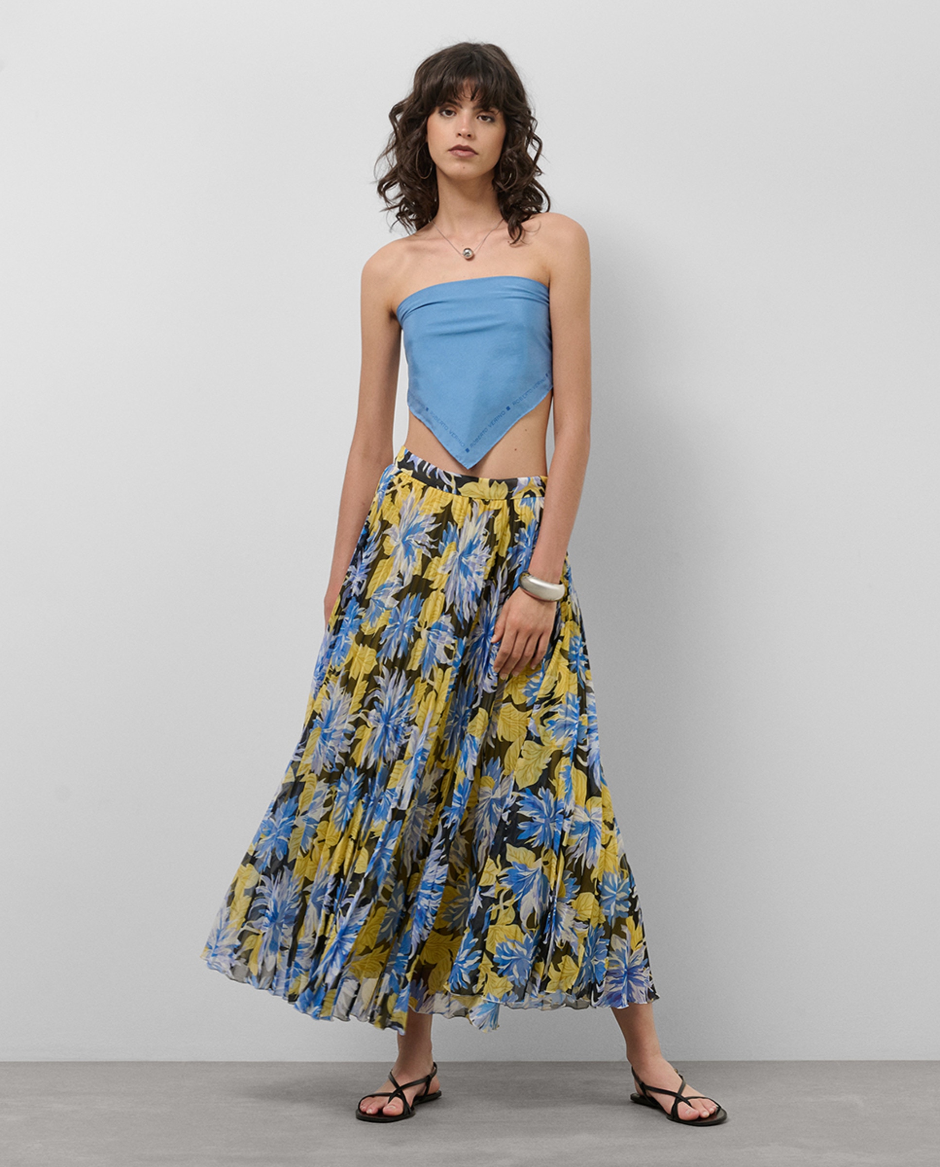 Saia Midi Plissada em Crepe Georgette com Estampado Floral Azul-marinho-1