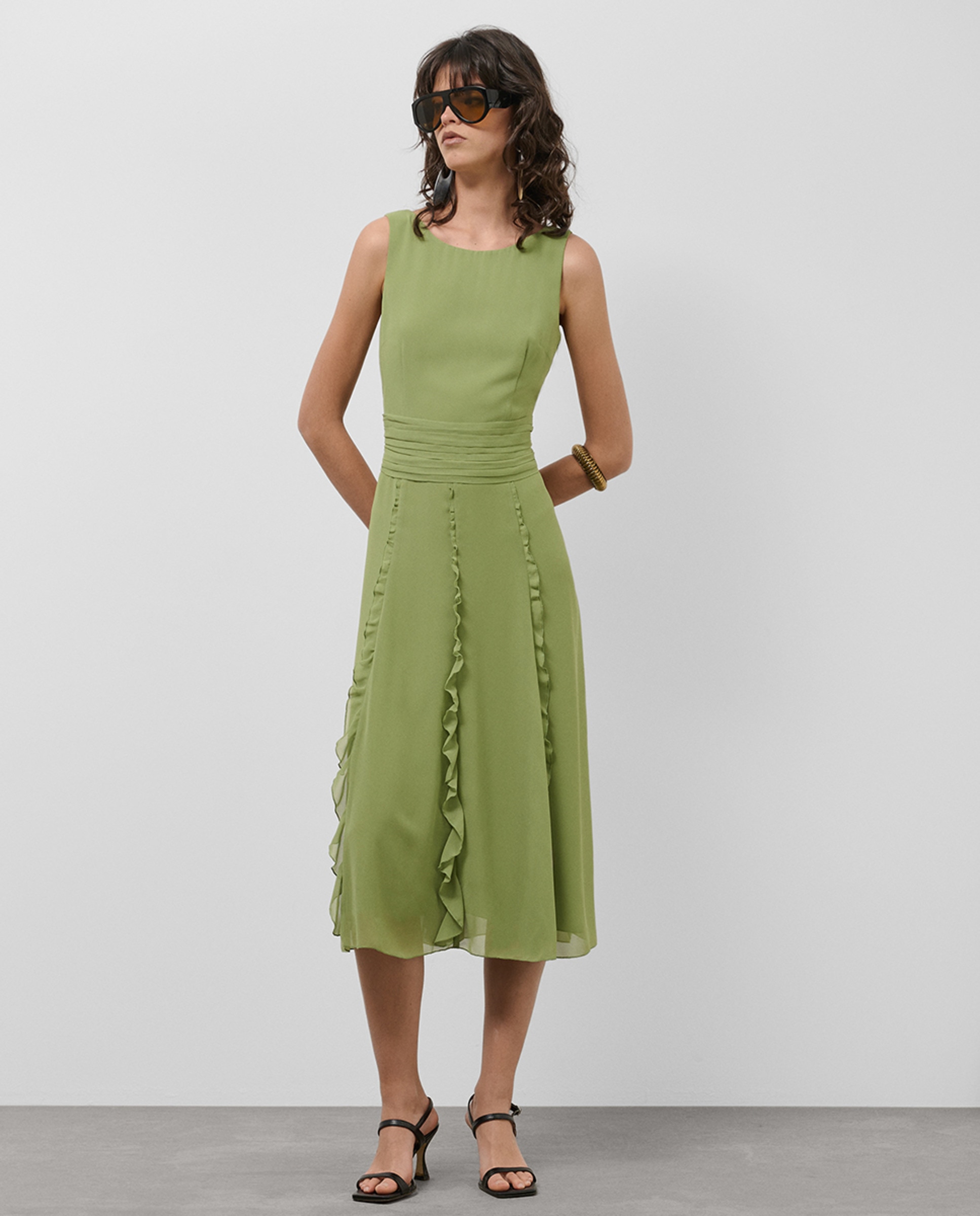 Vestido Midi sem Mangas com Folhos em Crepe Georgette Verde-1