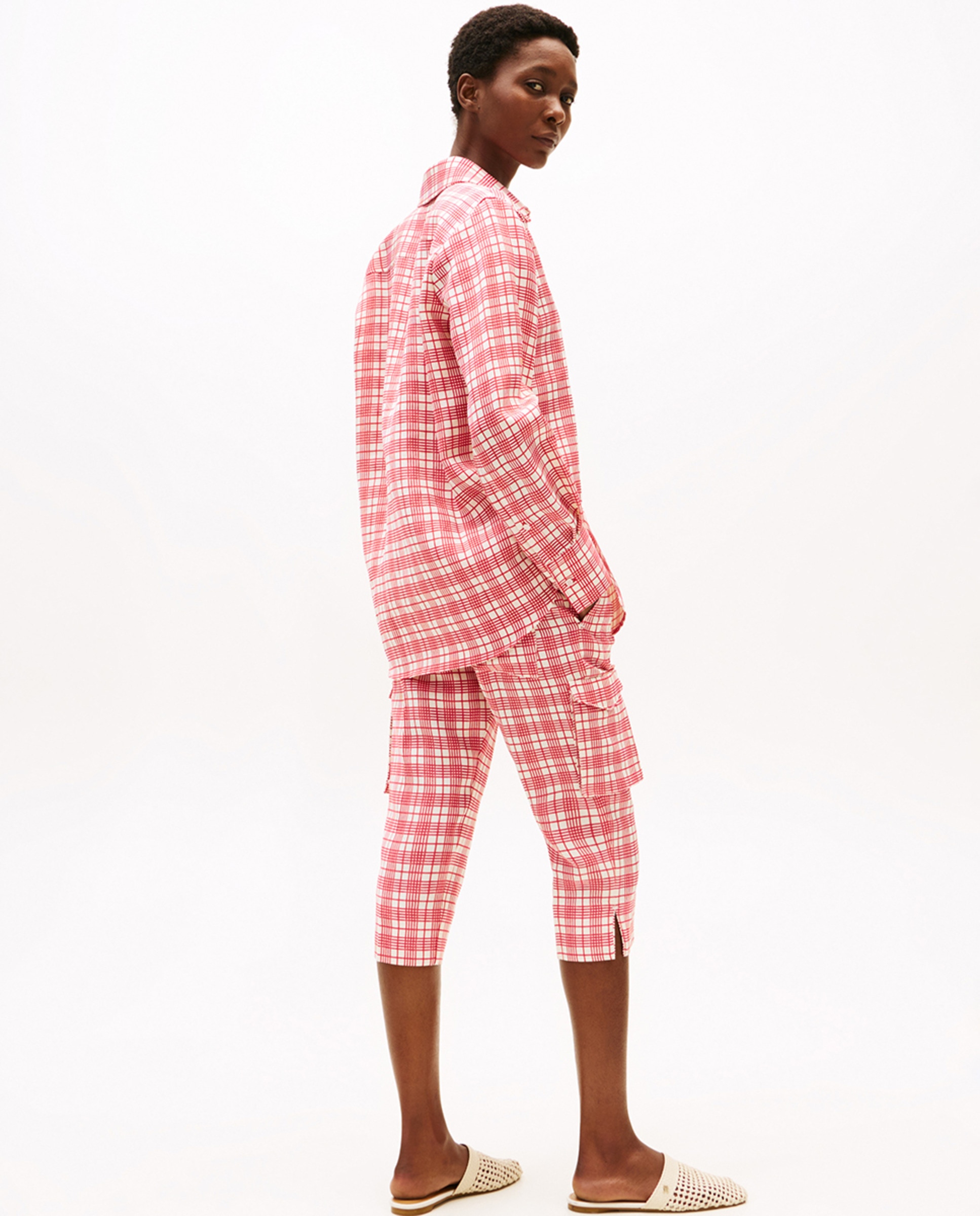 TH SS25 RUNWAY Camisa com Estampado aos Quadrados Vermelho-2