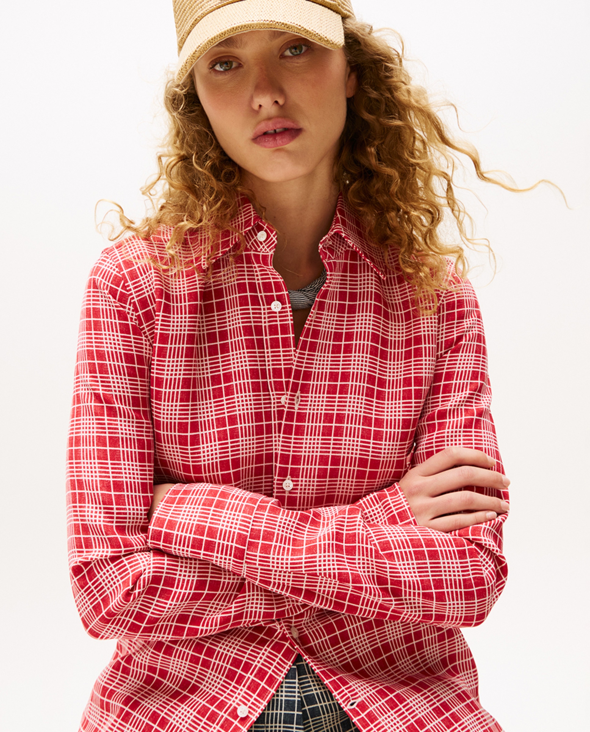 TH SS25 RUNWAY Camisa com Estampado aos Quadrados Vermelho-3