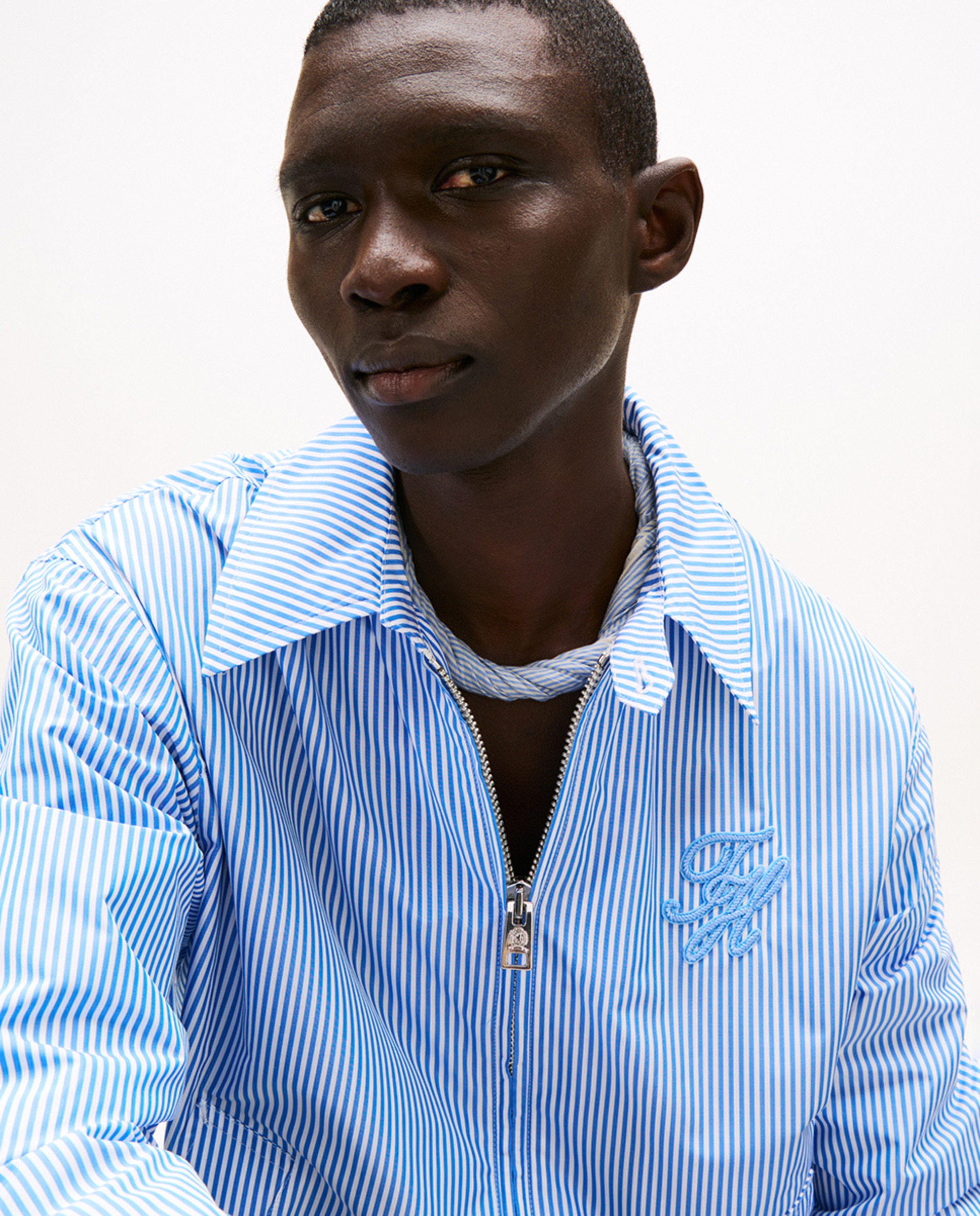 TH SS25 RUNWAY Bandana Azul-marinho-4