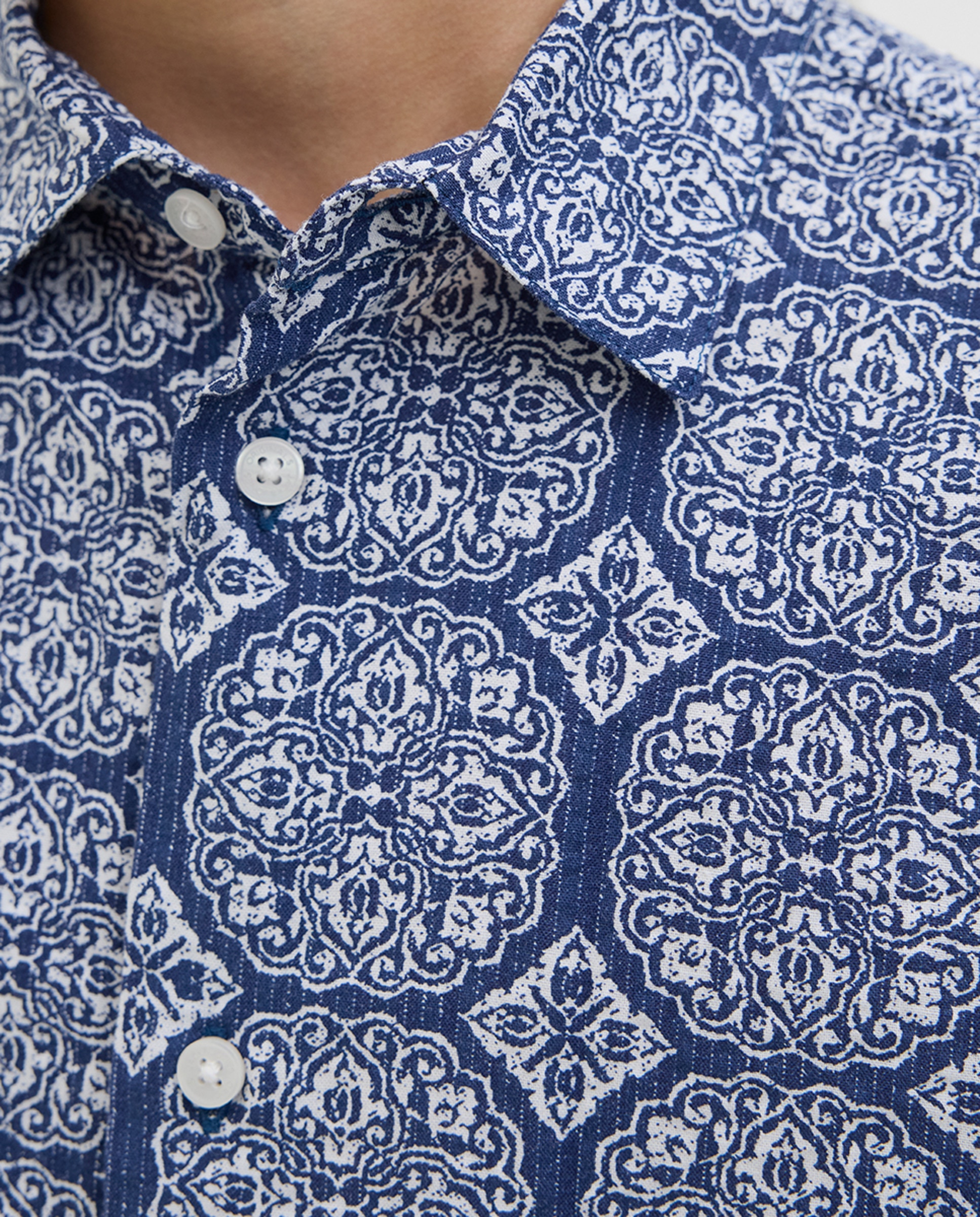 Camisa de Manga Curta com Estampado Azul-3
