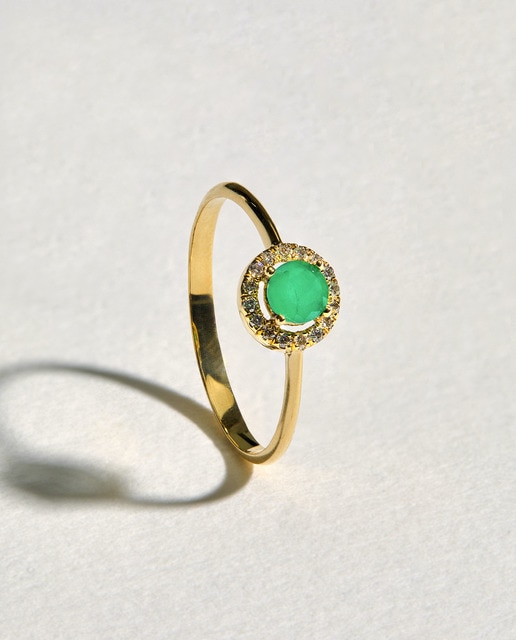 Imagen 0 de Anillo de oro con diamante y esmeralda