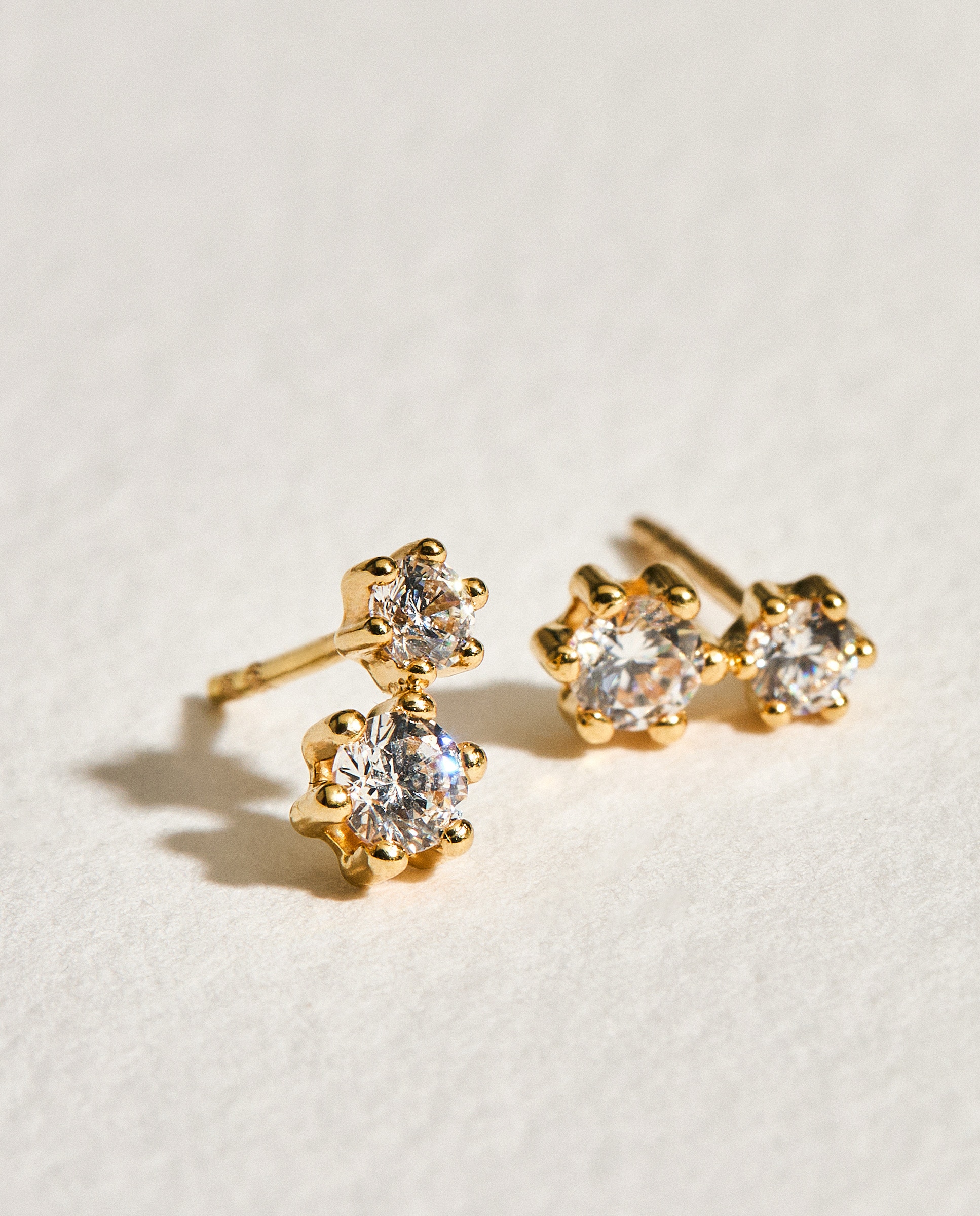 Pendientes de oro y circonita Blanco-2
