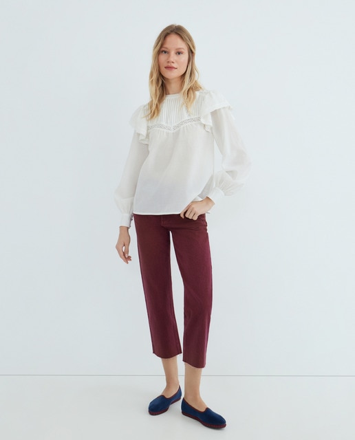 Imagen 0 de Blusa de mujer romántica con volantes