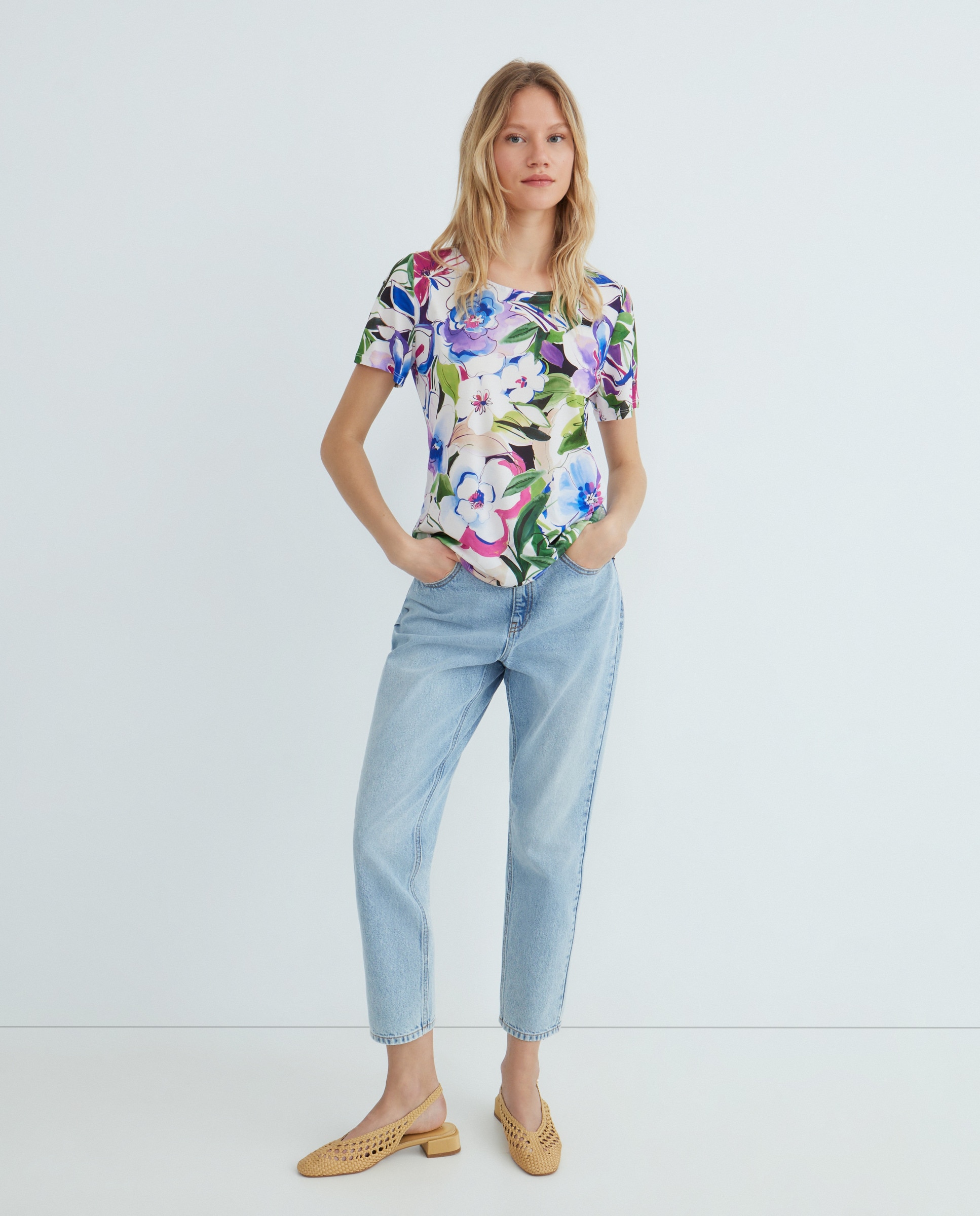 T-shirt estampada de mulher com manga curta Multicolor-1