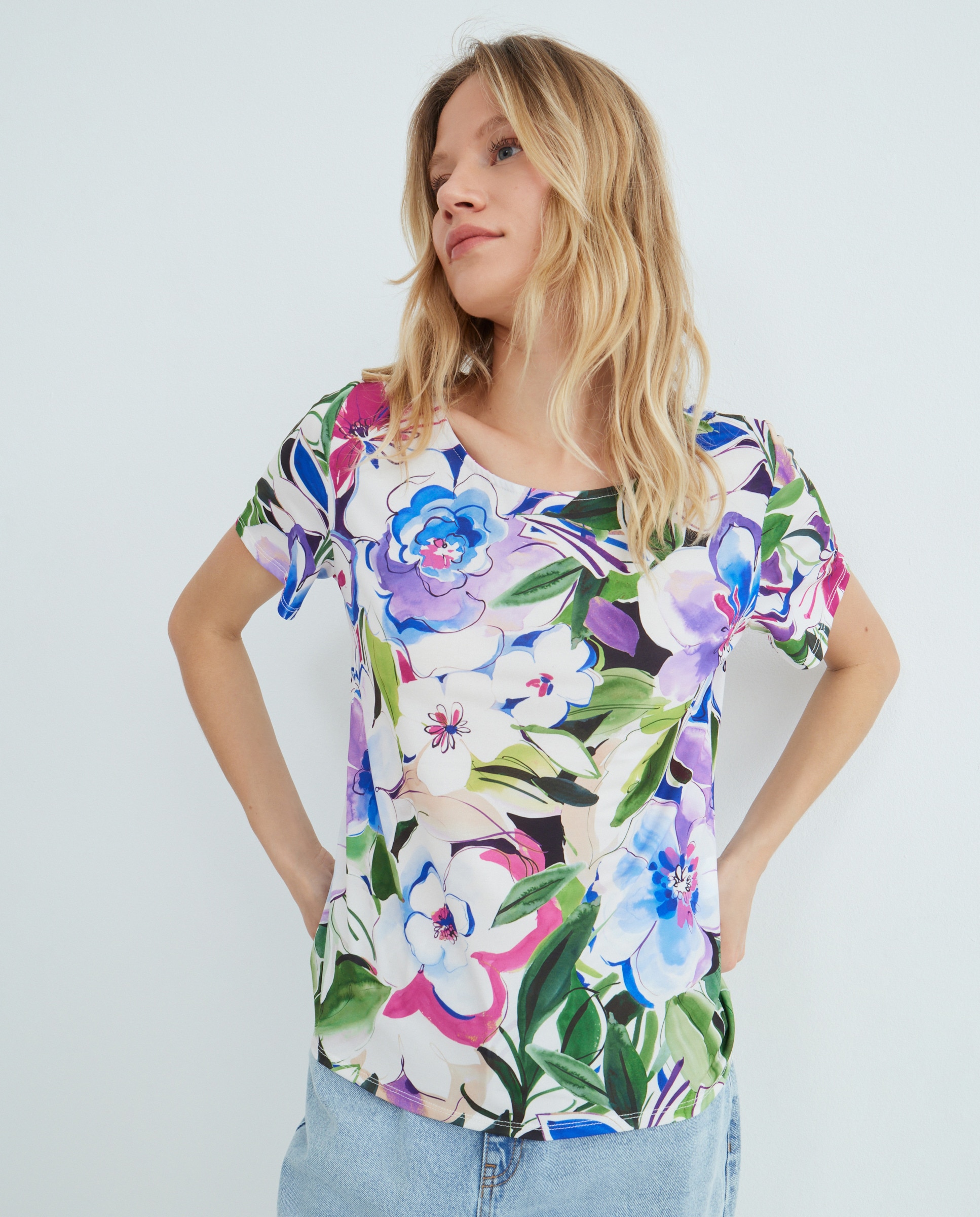 T-shirt estampada de mulher com manga curta Multicolor-2