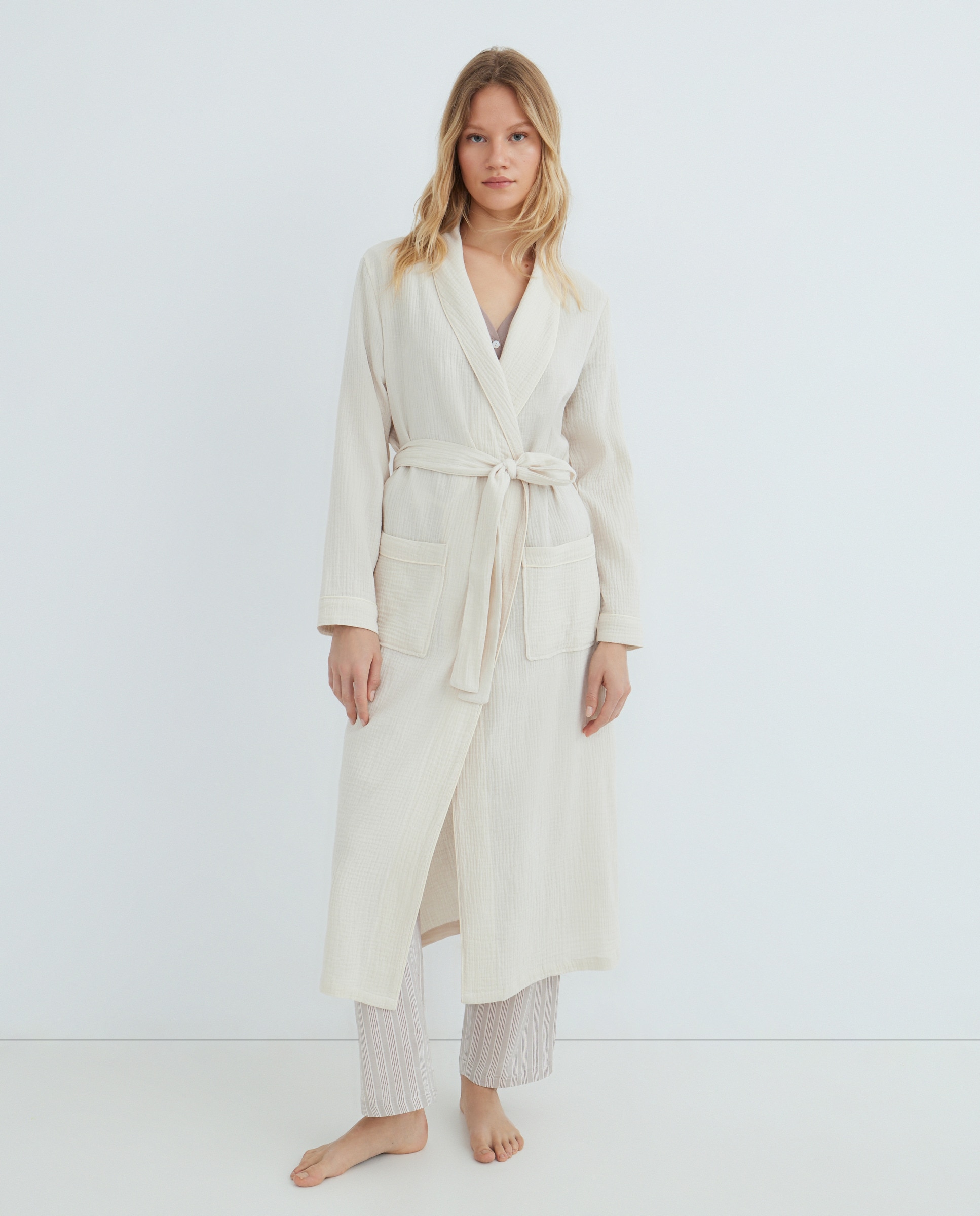 Bata Mujer Algodón Bolsillos Beige-1