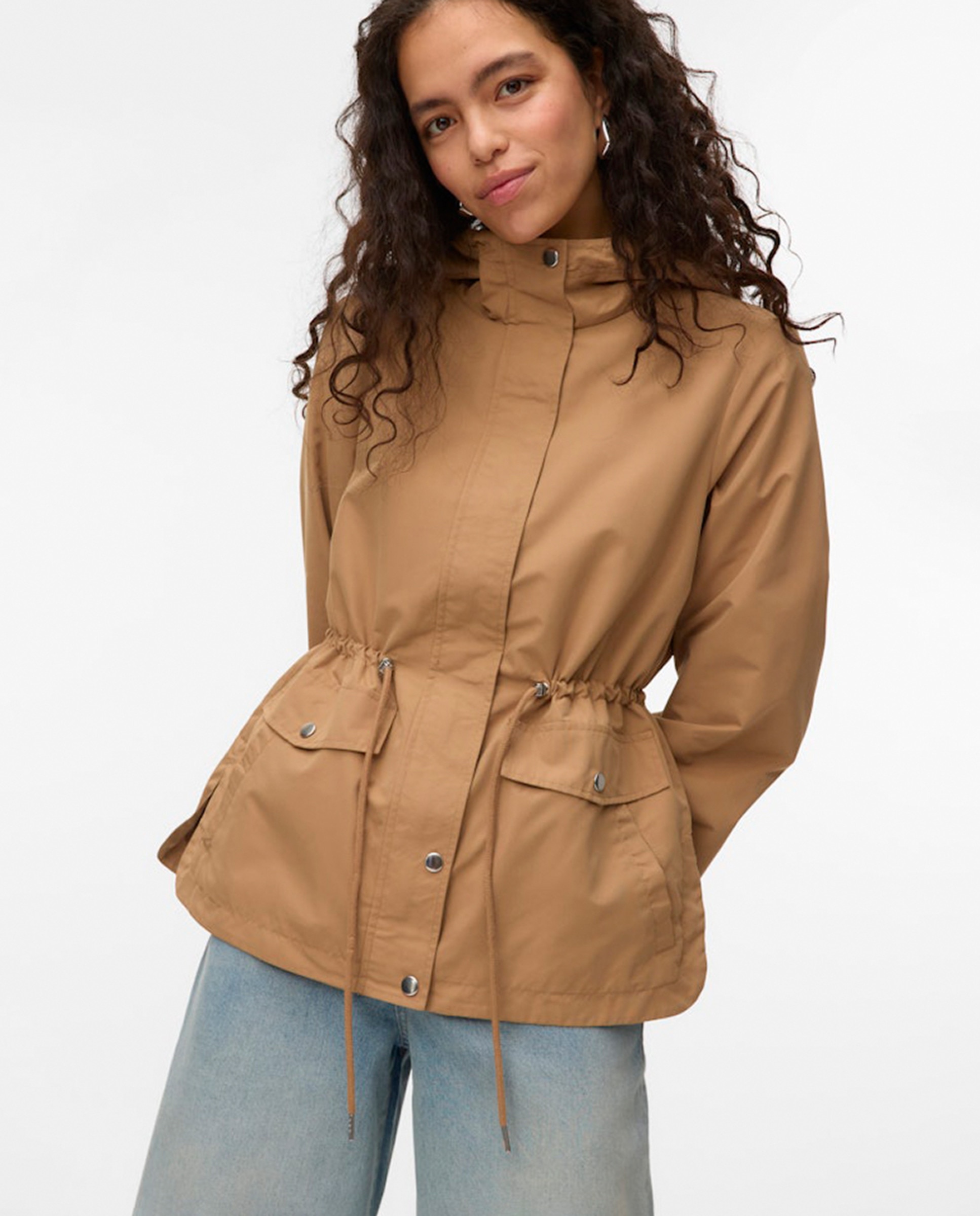 Parka curta de mulher com capuz Caramelo-1
