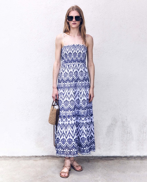 Imagem 0 de Vestido com Schiffli em Contraste