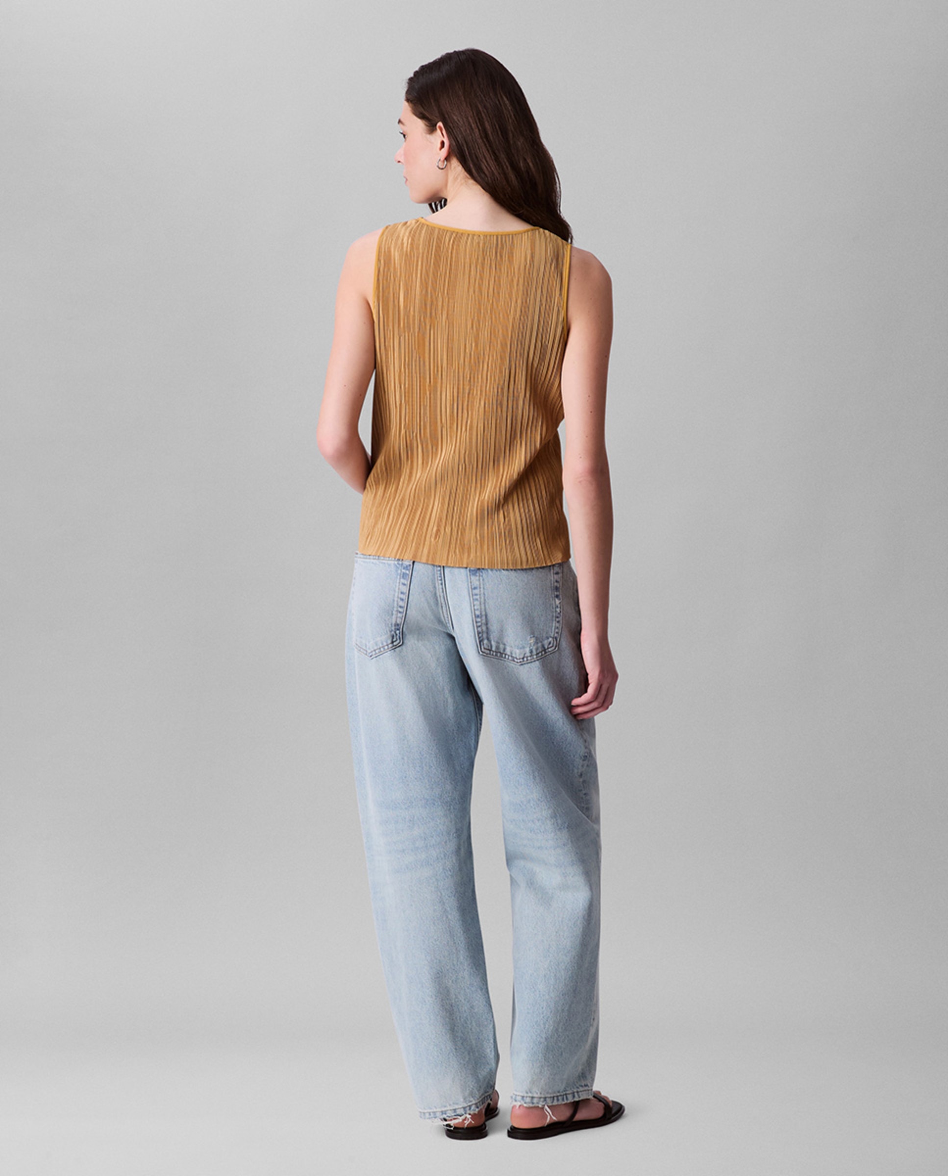 Blusa plissada sem mangas Mostarda-2