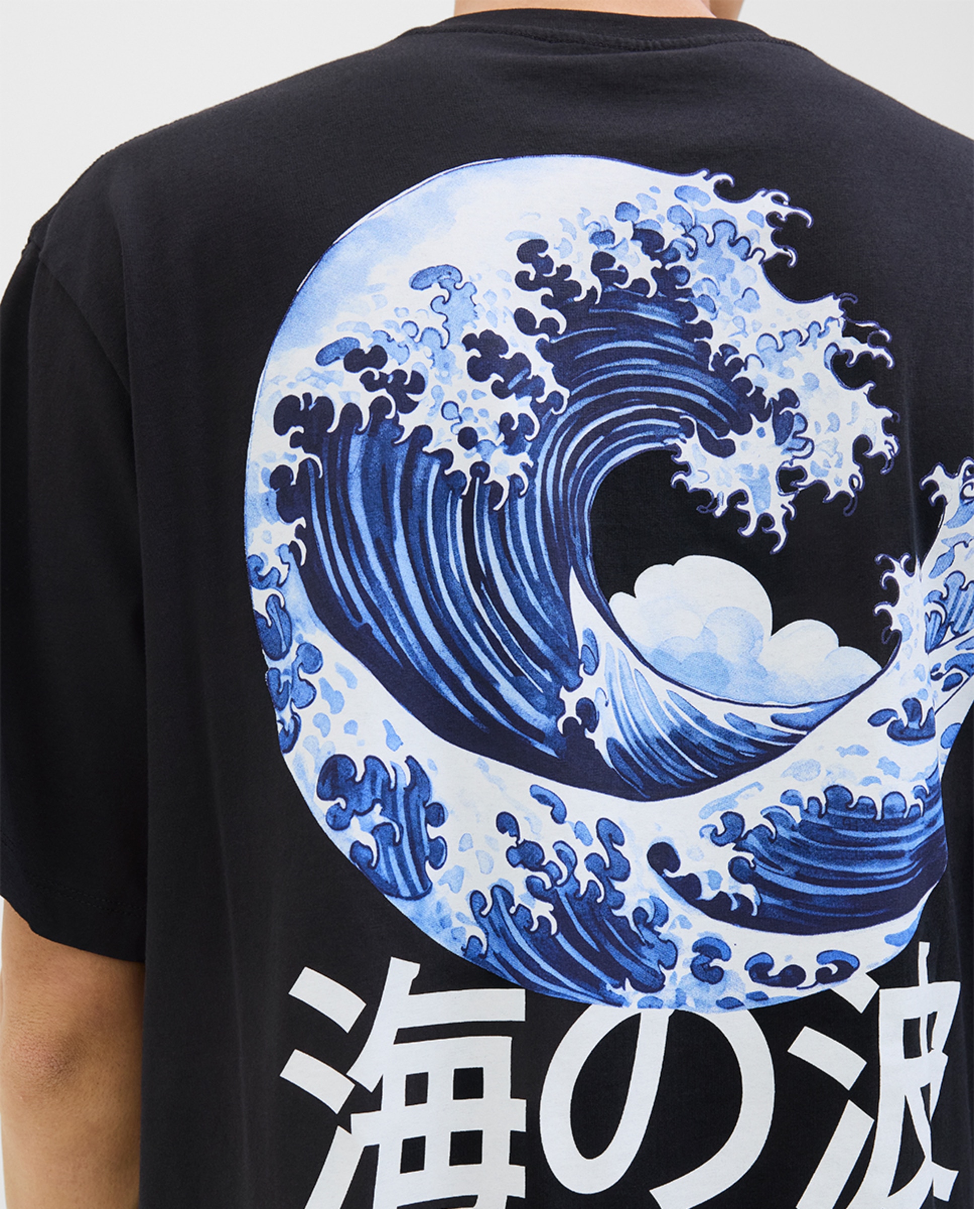 T-shirt de Manga Curta com Estampado Lateral e Backprint Preto-5